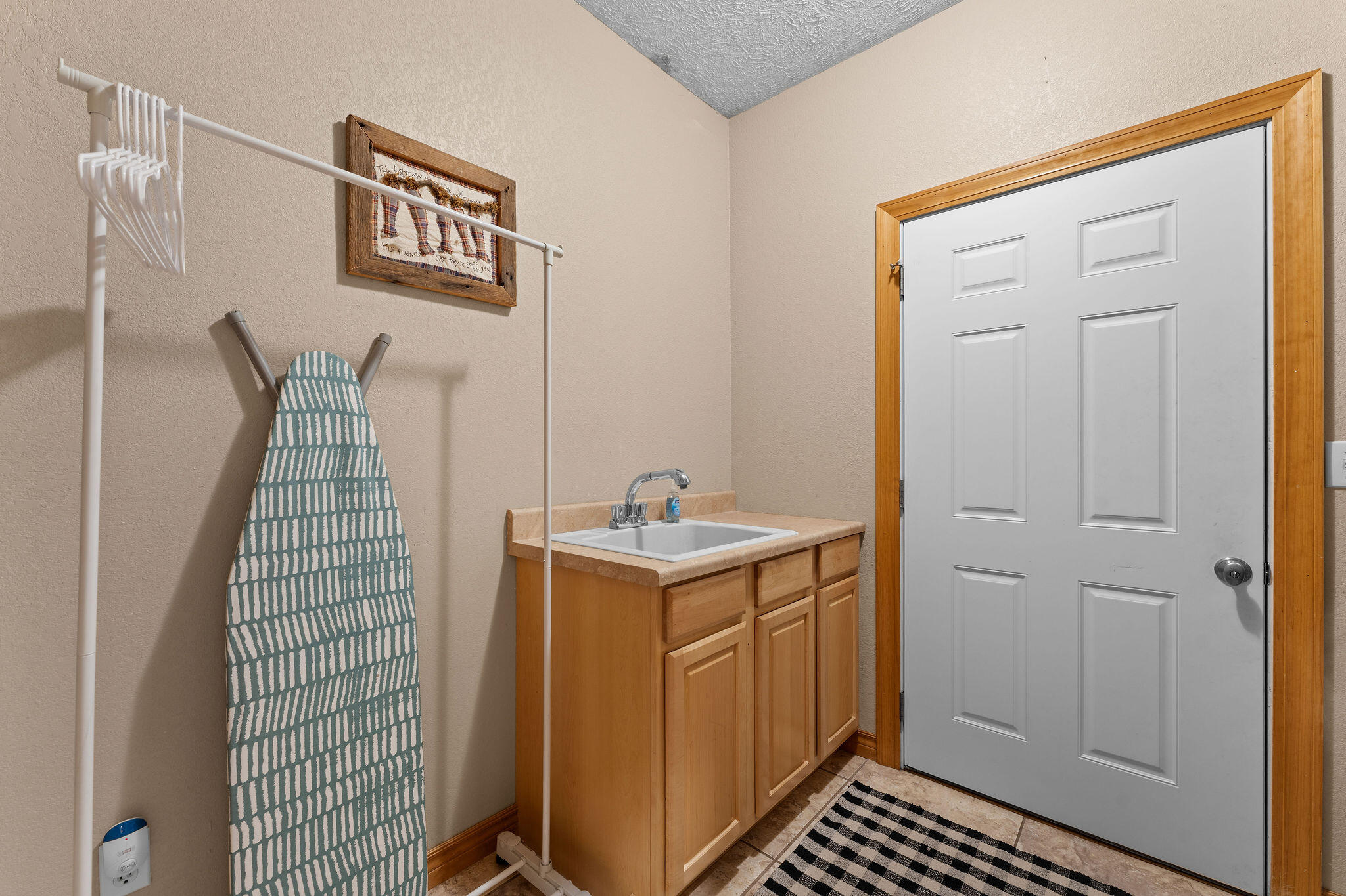 2296 Talking Rocks Road Property Photo 17