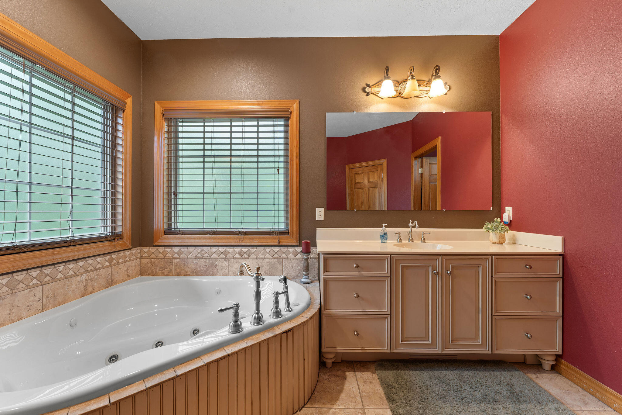 2296 Talking Rocks Road Property Photo 20