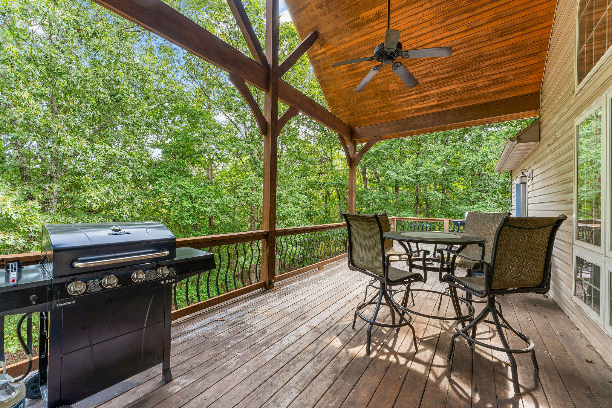 2296 Talking Rocks Road Property Photo 34