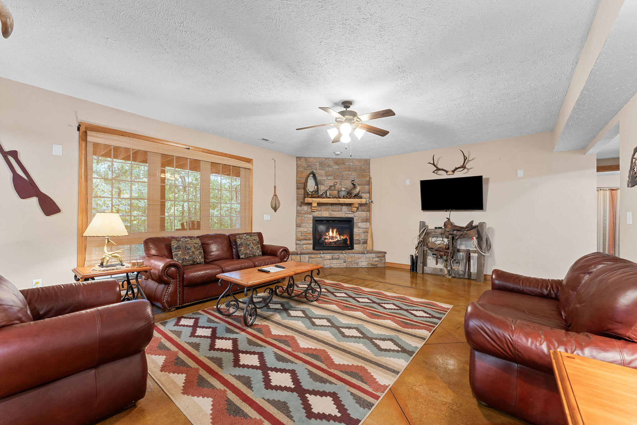 2296 Talking Rocks Road Property Photo 40