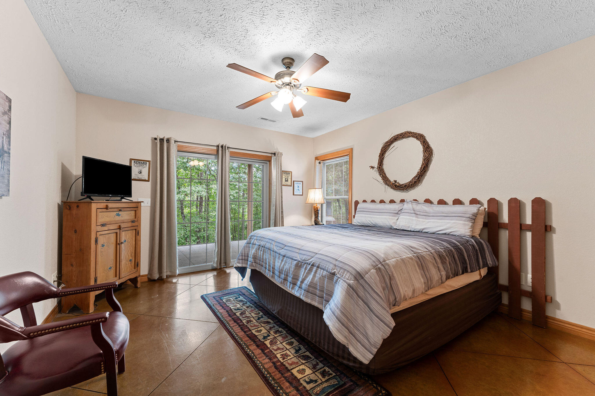 2296 Talking Rocks Road Property Photo 46