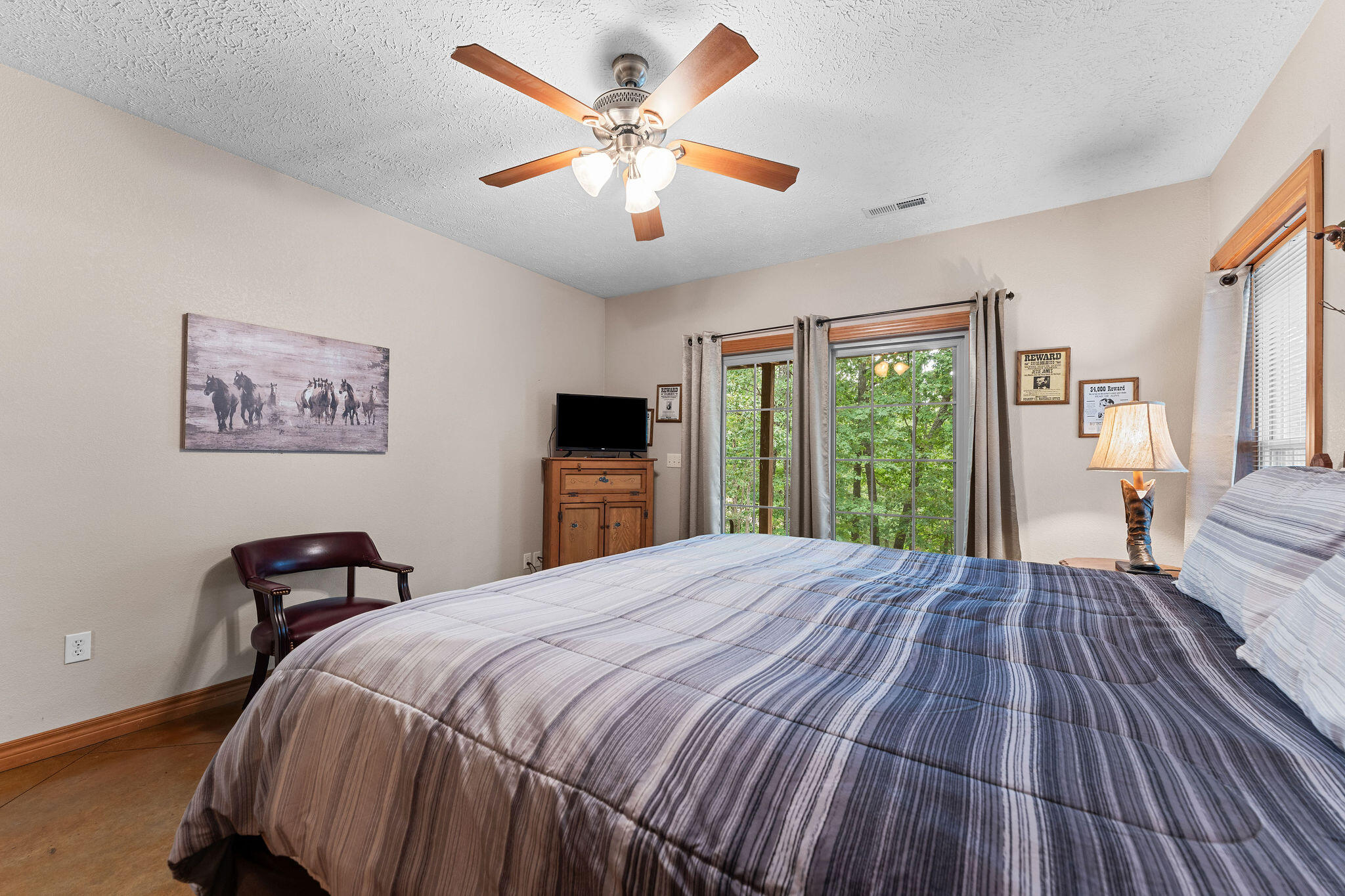 2296 Talking Rocks Road Property Photo 47