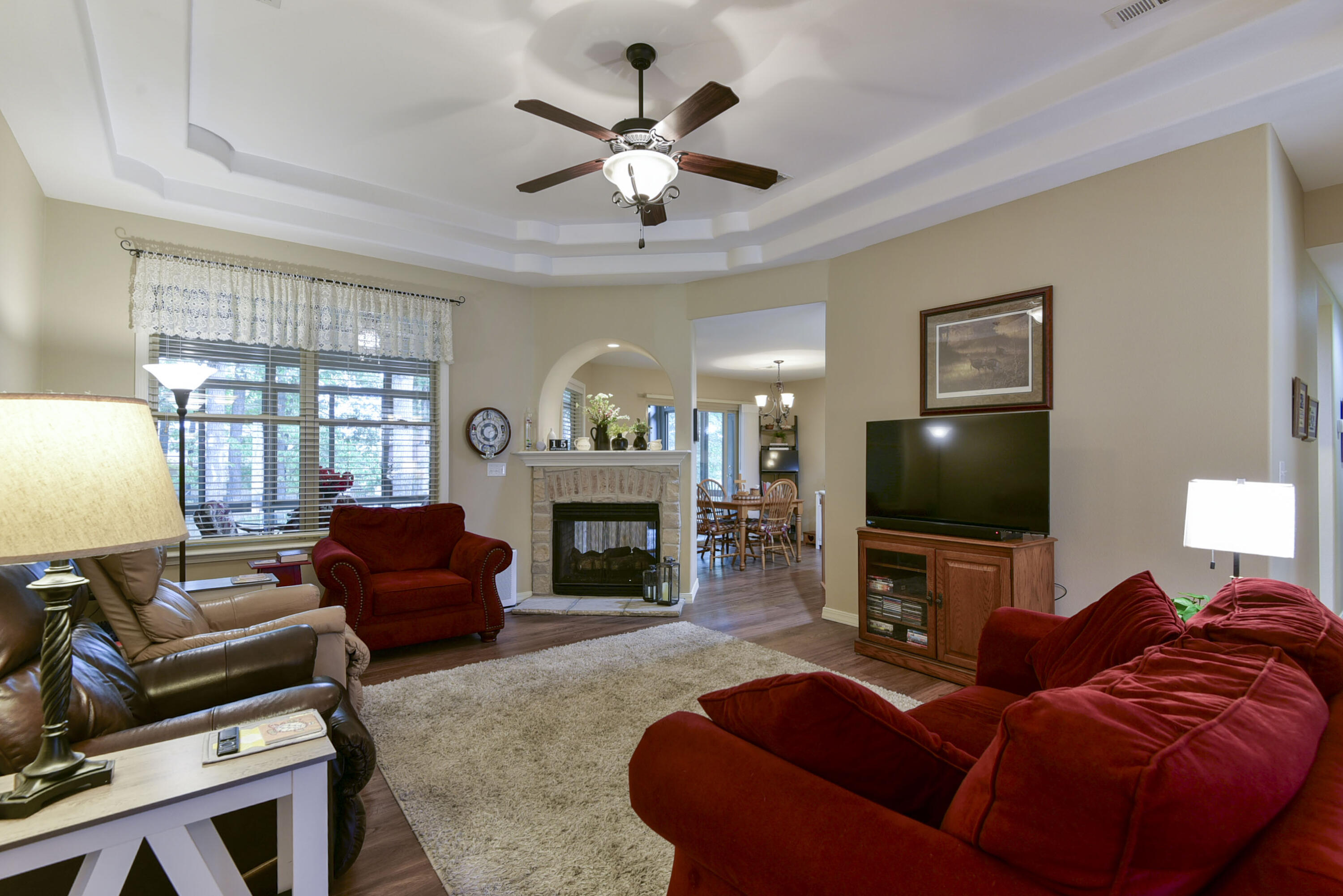 211 Shadow View Drive Property Photo 8