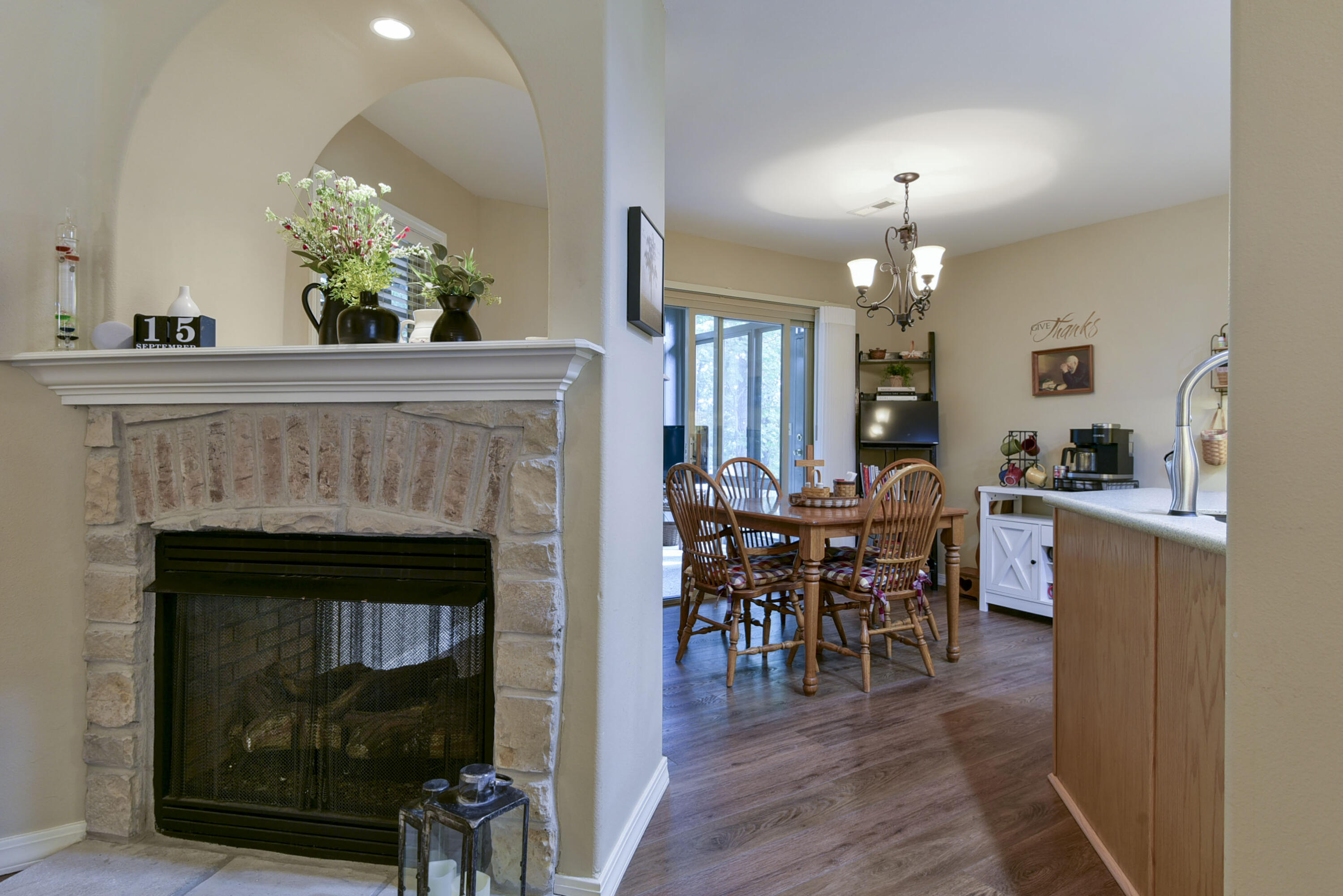 211 Shadow View Drive Property Photo 11