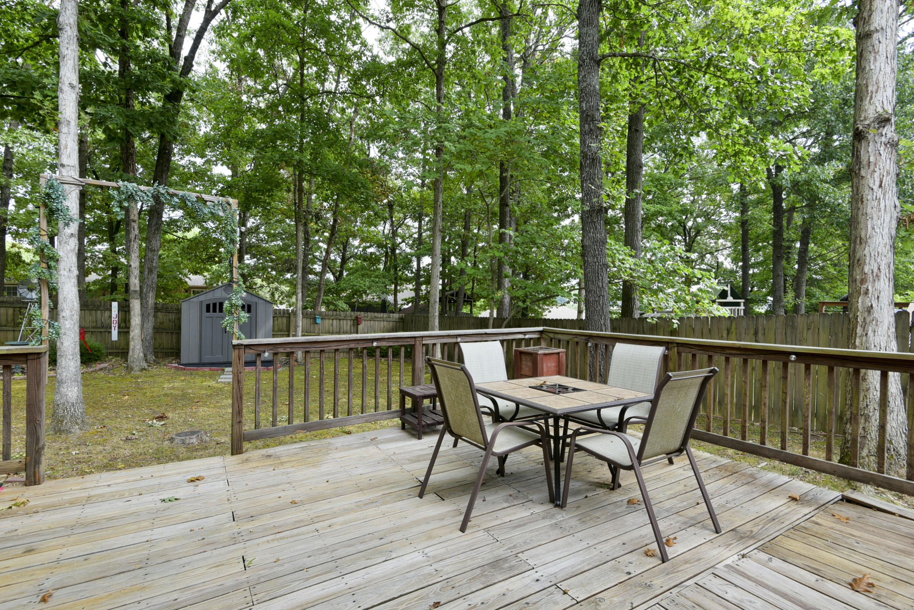 211 Shadow View Drive Property Photo 16