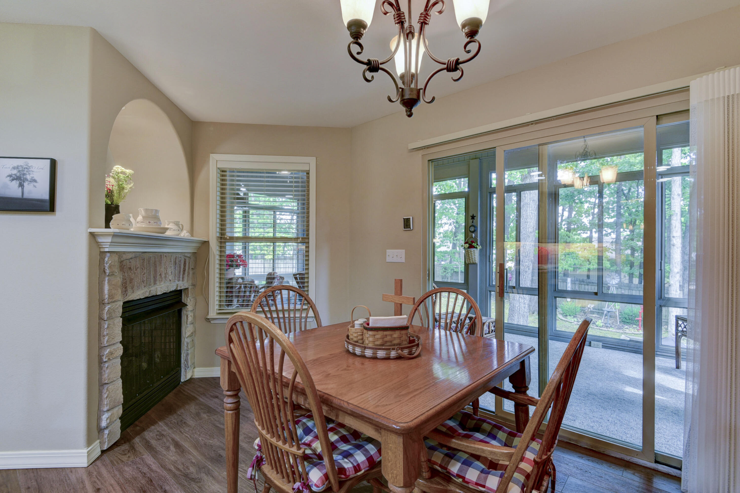 211 Shadow View Drive Property Photo 17