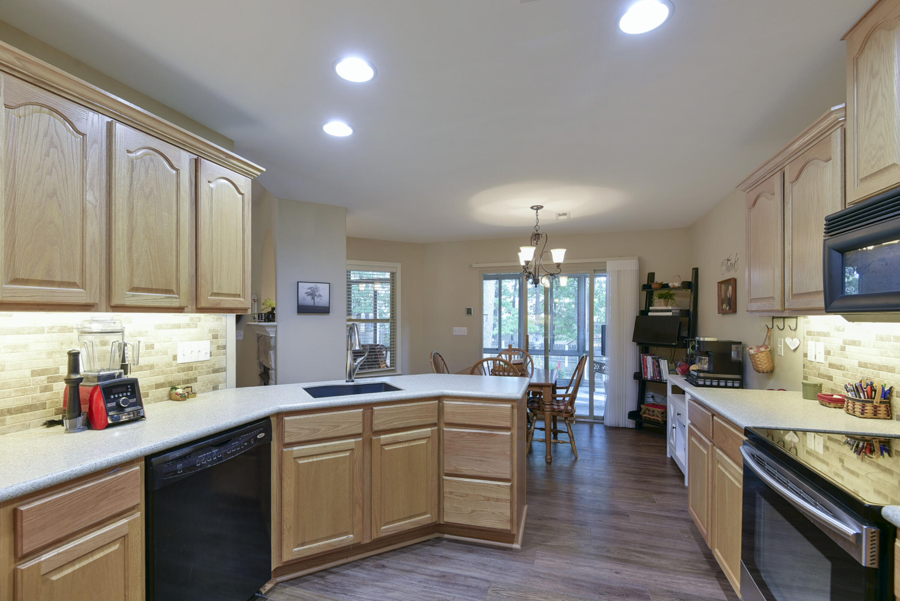 211 Shadow View Drive Property Photo 21