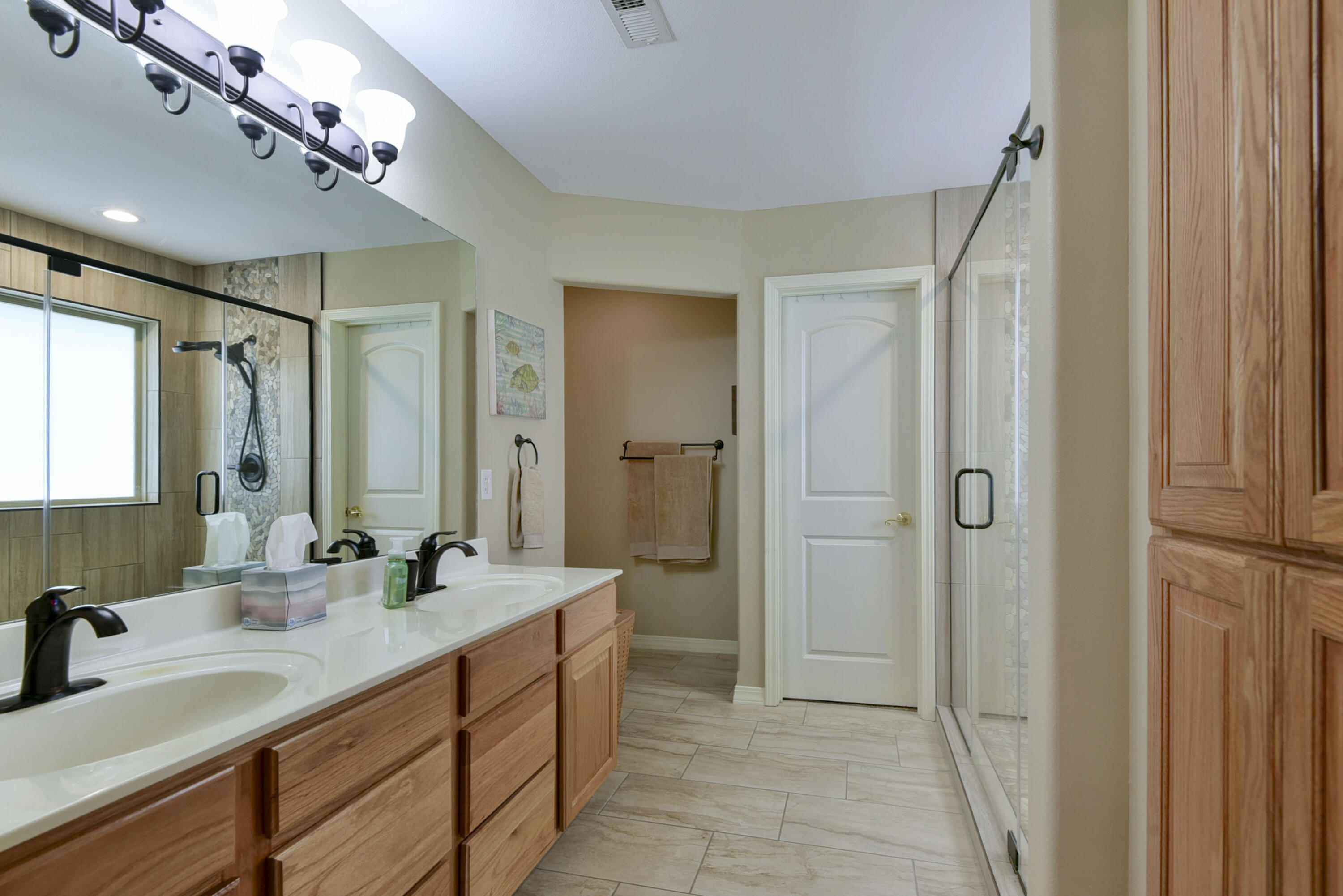 211 Shadow View Drive Property Photo 27