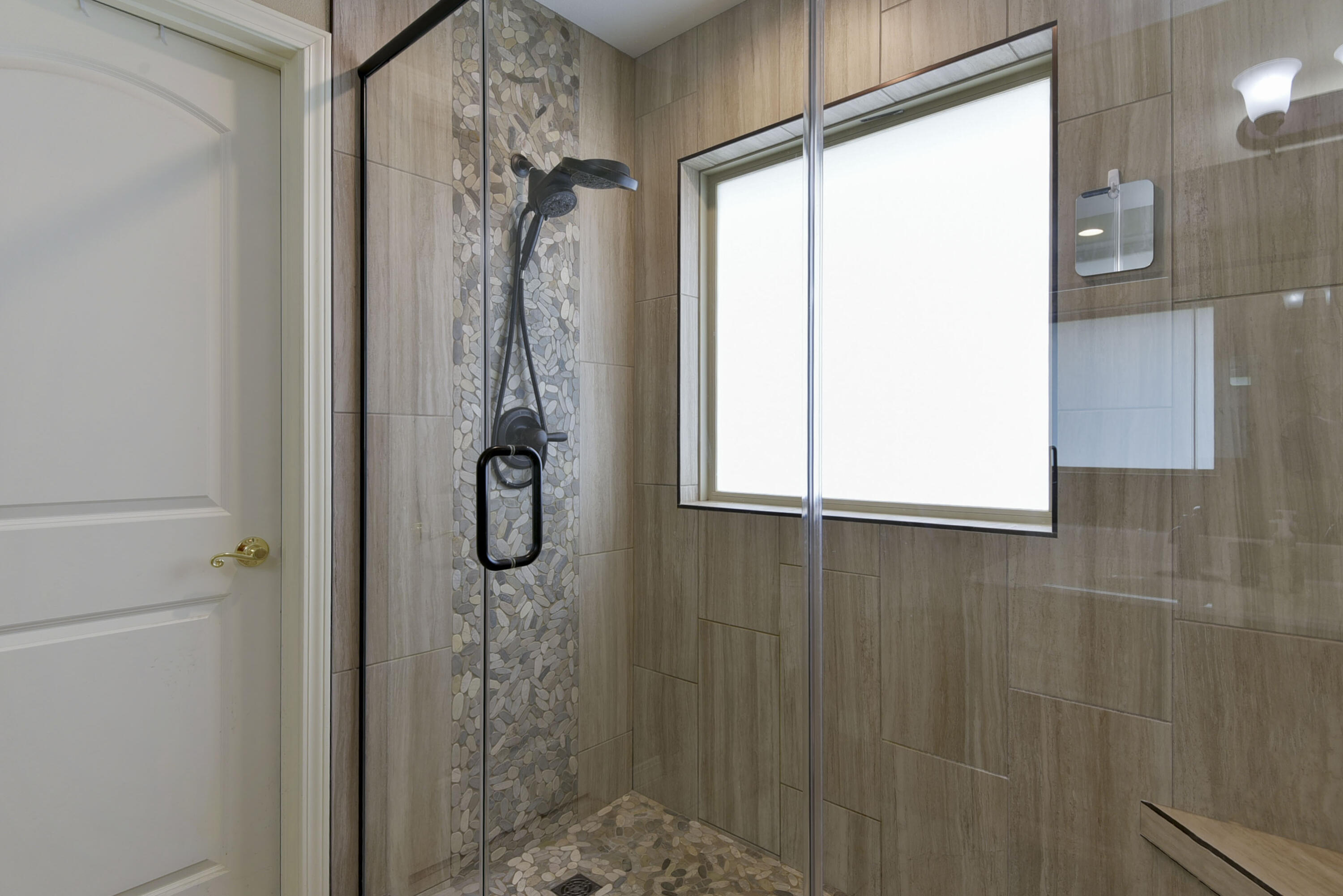 211 Shadow View Drive Property Photo 29