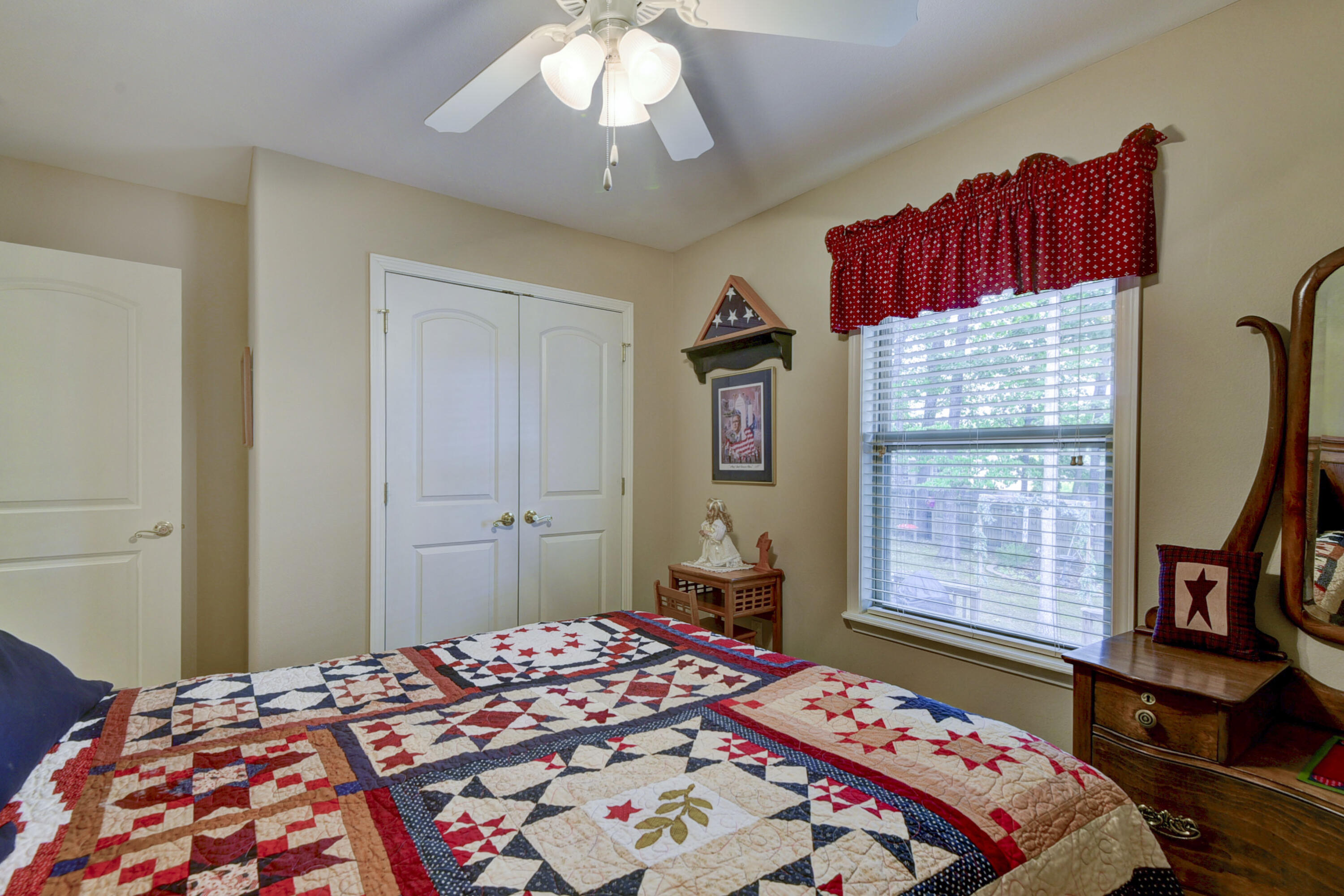 211 Shadow View Drive Property Photo 36