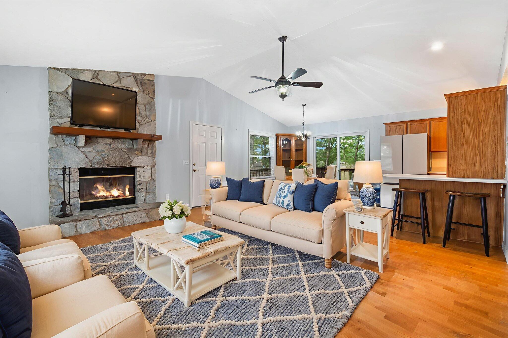 64 Deer Park Circle Property Photo 4