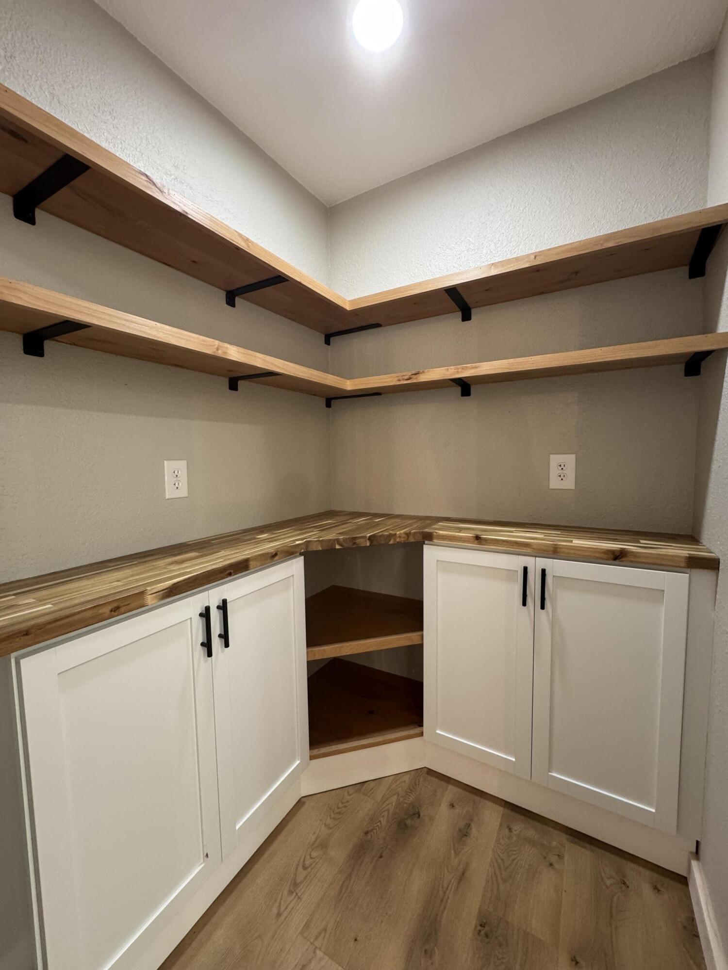 17665 West State Highway 76 Property Photo 11