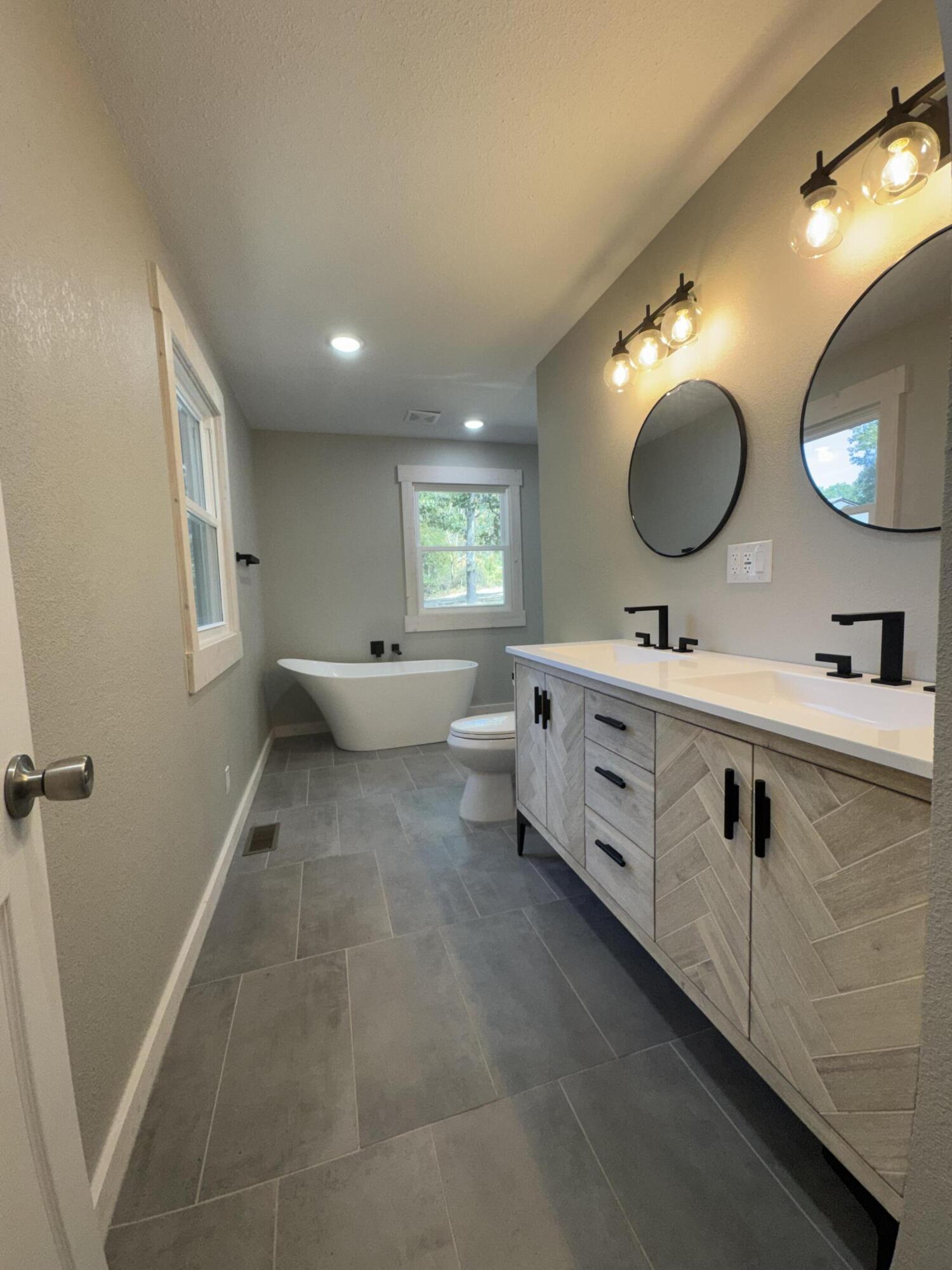 17665 West State Highway 76 Property Photo 13