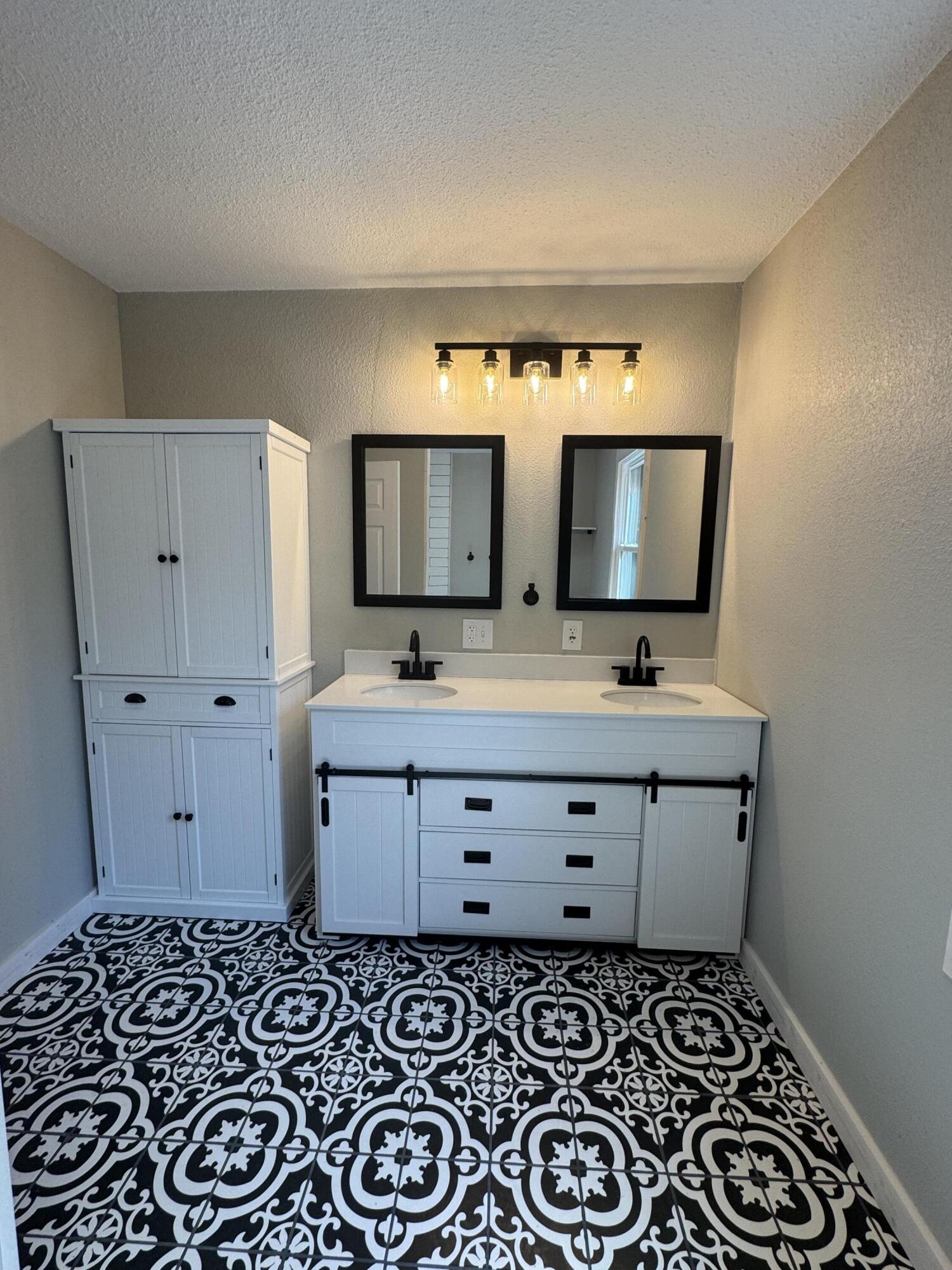 17665 West State Highway 76 Property Photo 21