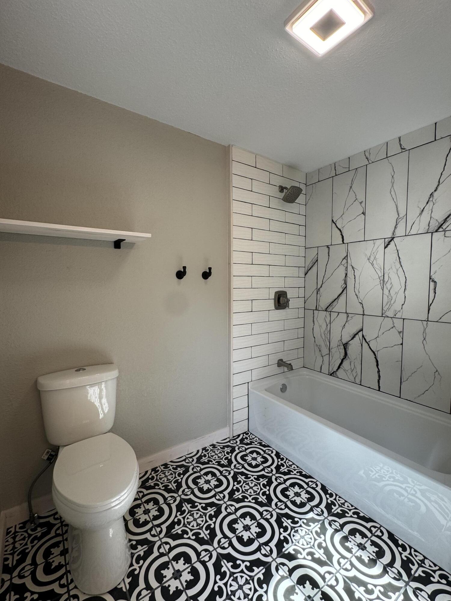 17665 West State Highway 76 Property Photo 22