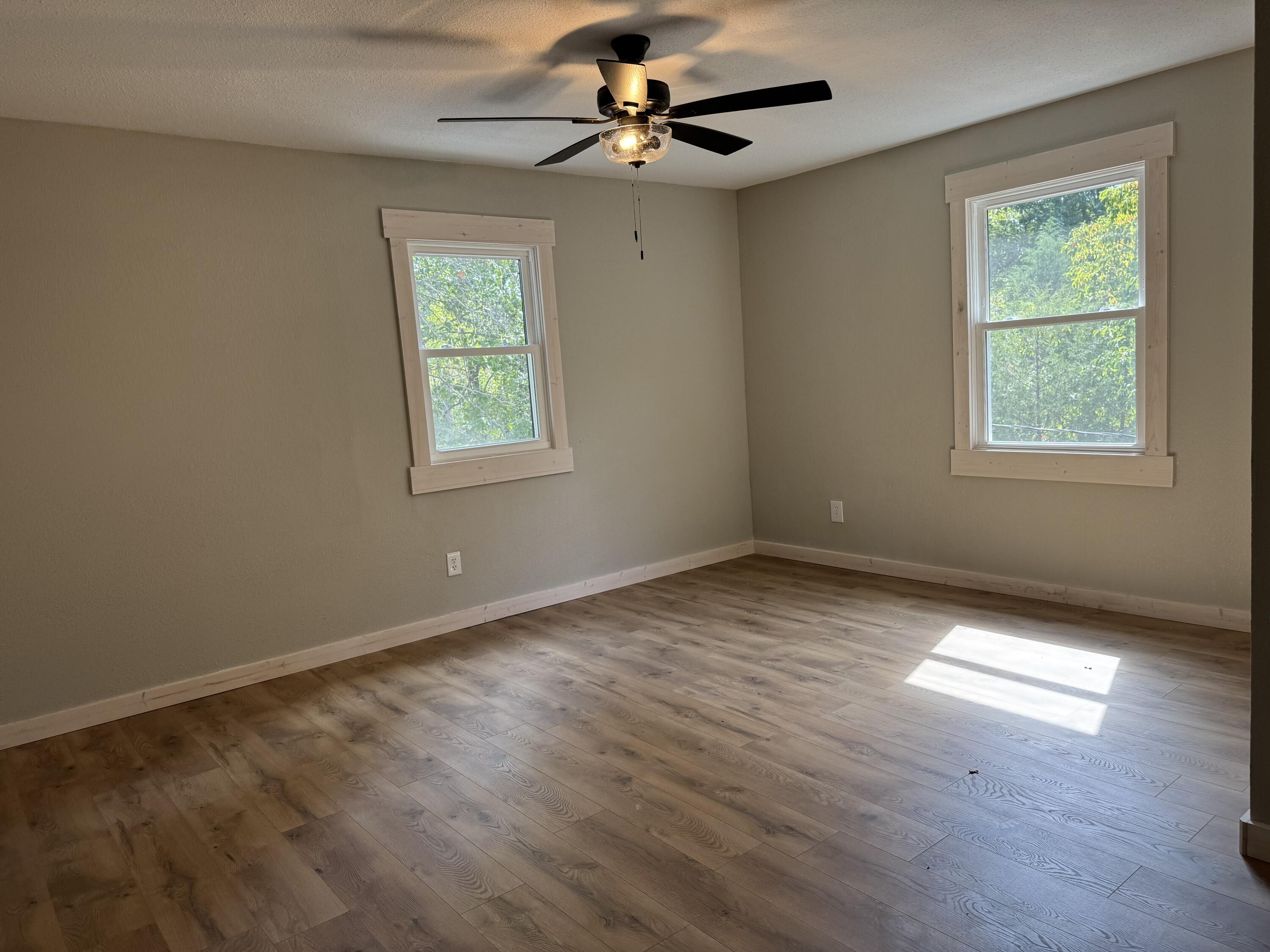 17665 West State Highway 76 Property Photo 24