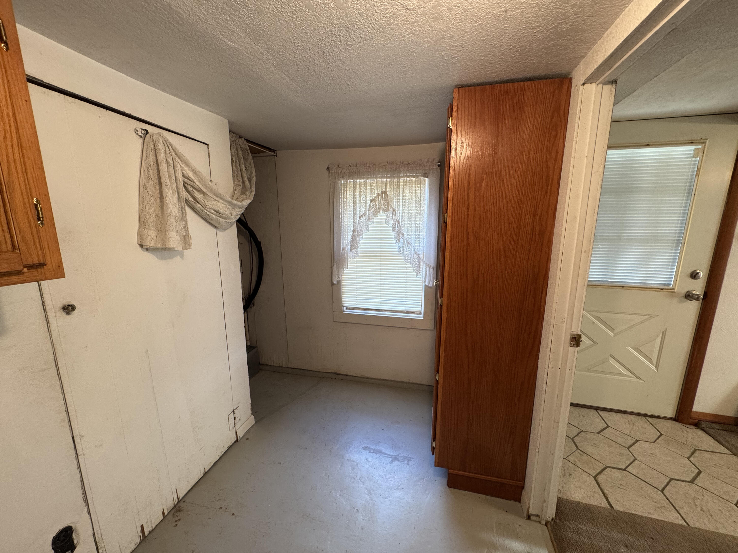 23211 Farm Road 2050 Property Photo 36