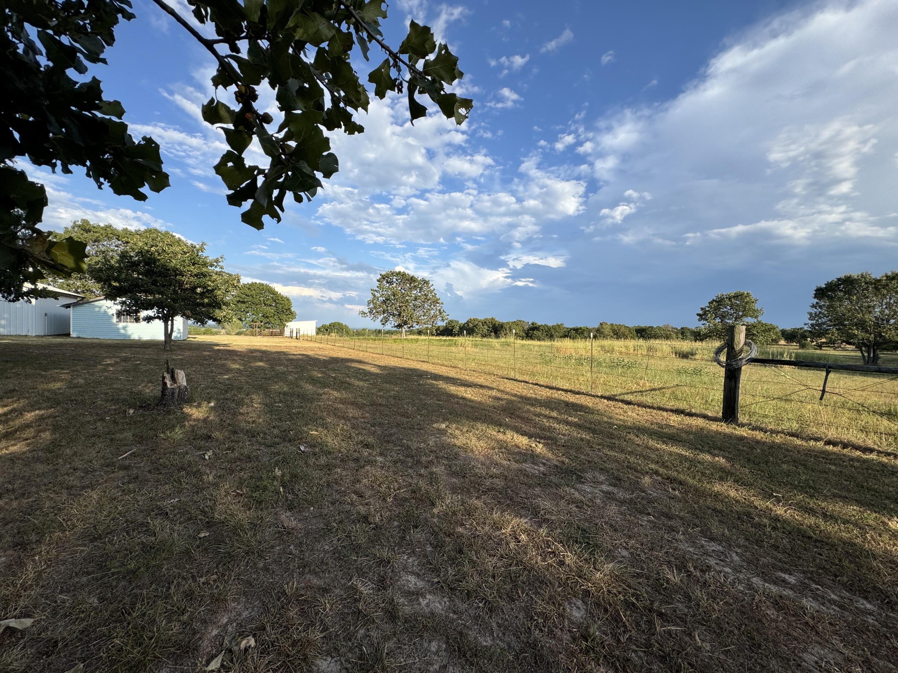 23211 Farm Road 2050 Property Photo 53