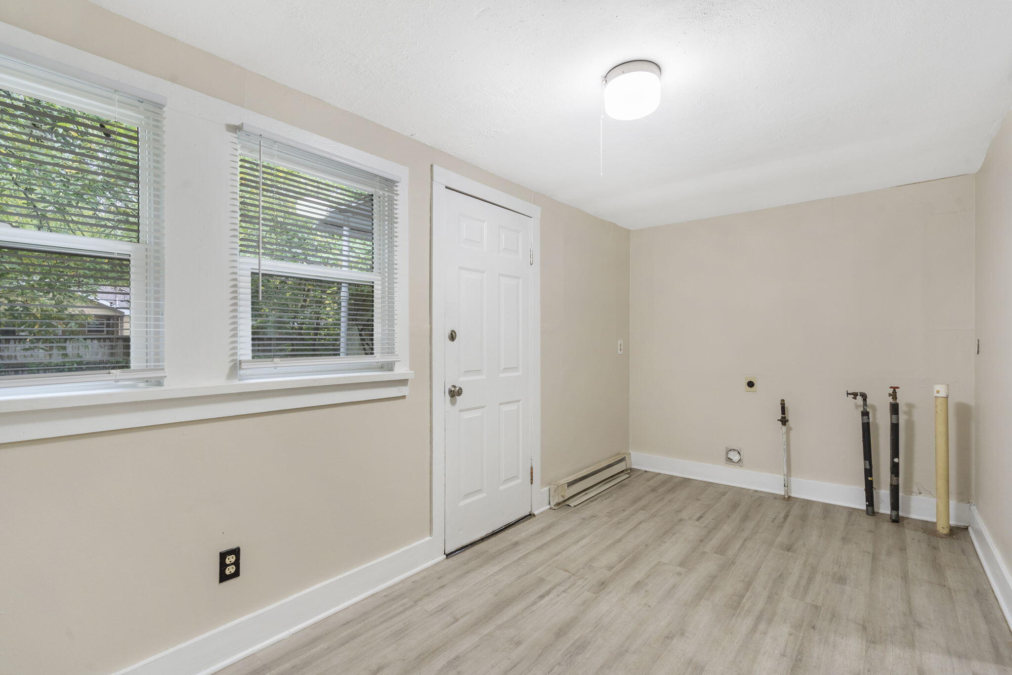 1329 North Concord Avenue Property Photo 14