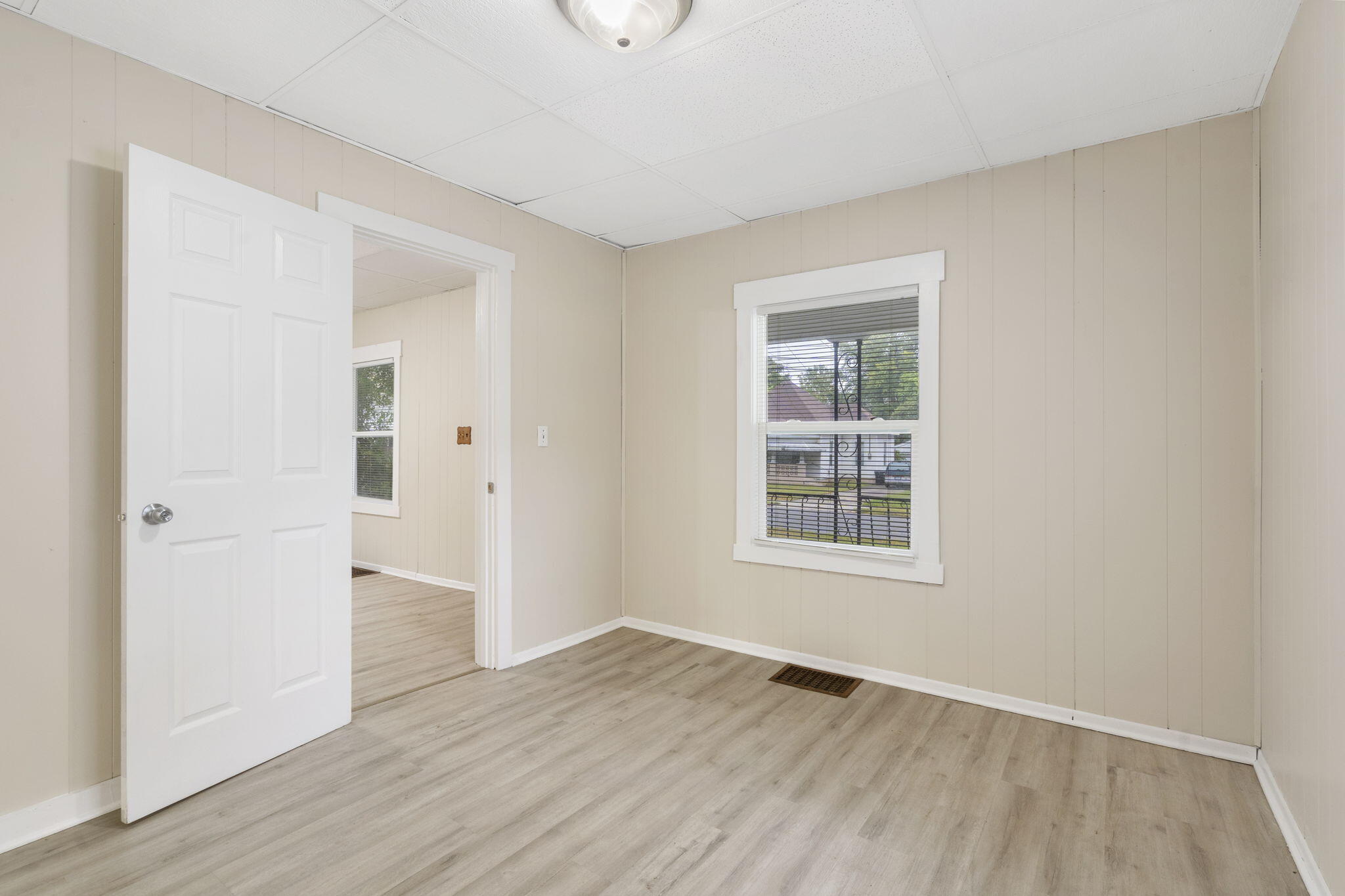 1329 North Concord Avenue Property Photo 15