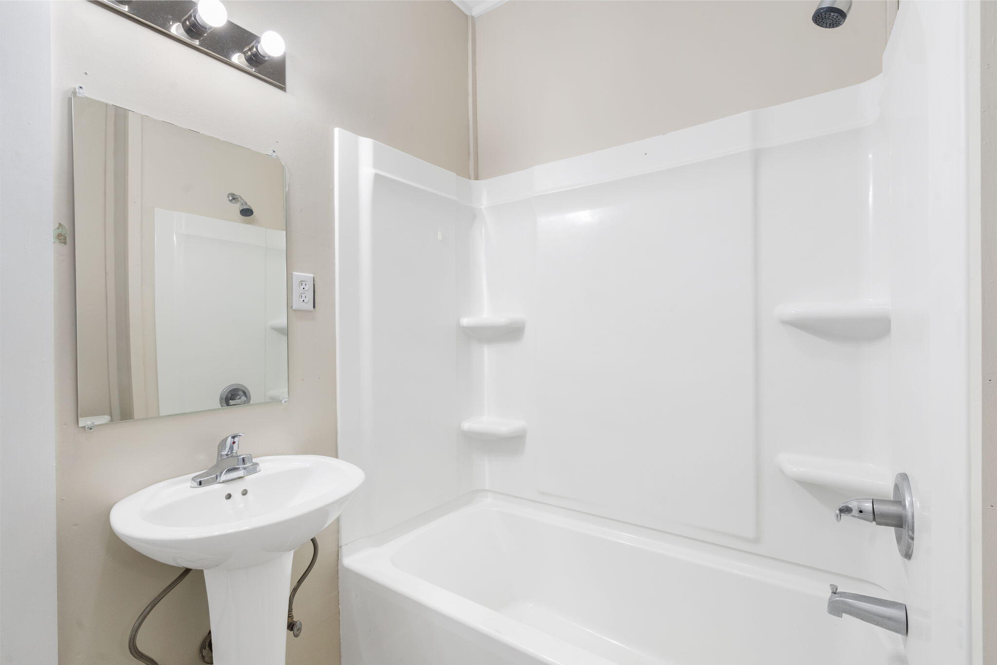 1329 North Concord Avenue Property Photo 17