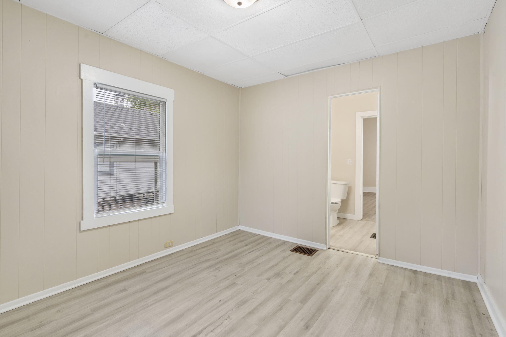 1329 North Concord Avenue Property Photo 20