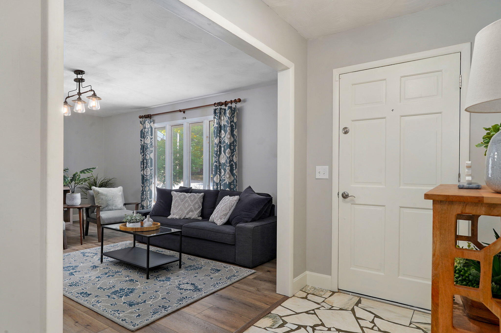 2231 East Meadow Drive Property Photo 8