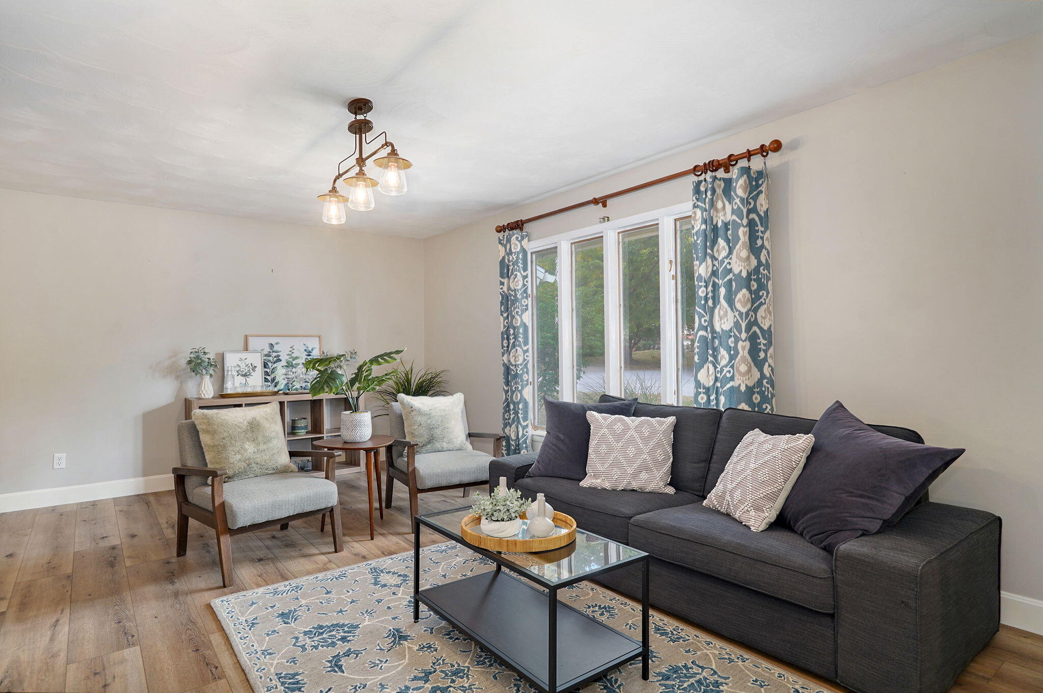 2231 East Meadow Drive Property Photo 9