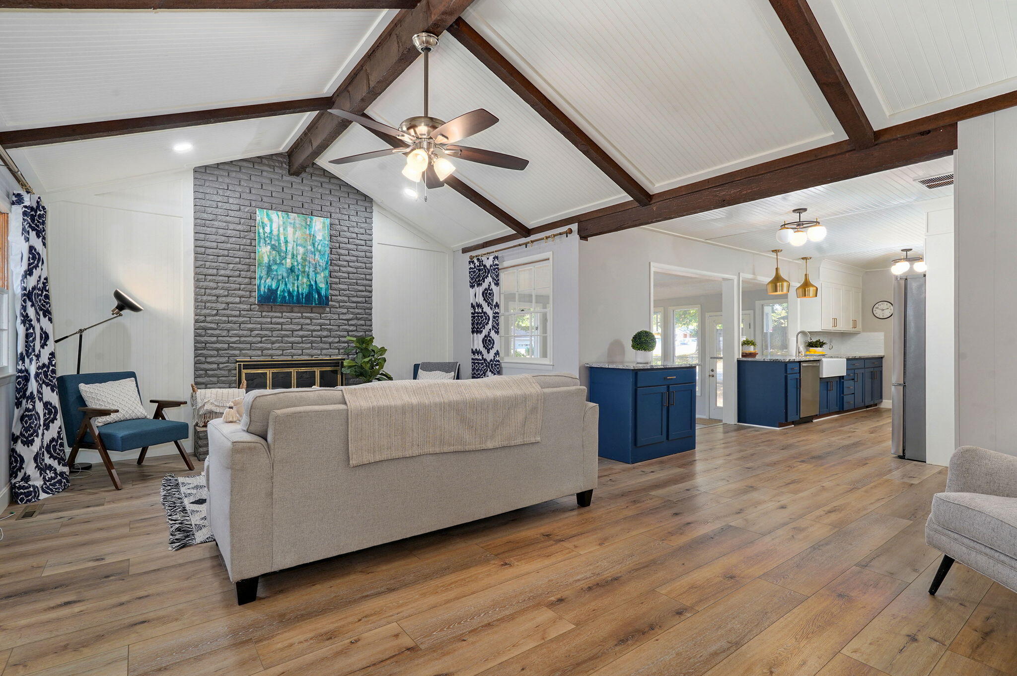 2231 East Meadow Drive Property Photo 13