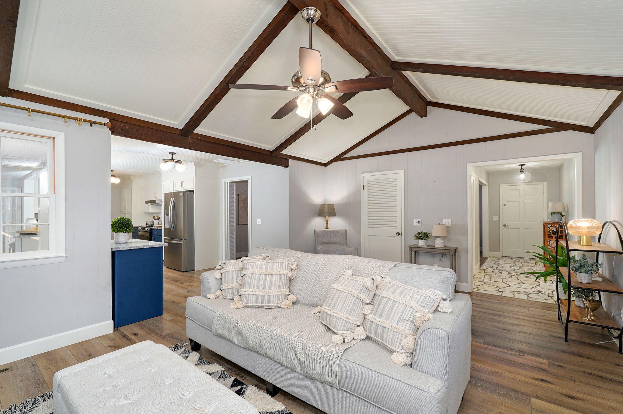 2231 East Meadow Drive Property Photo 16