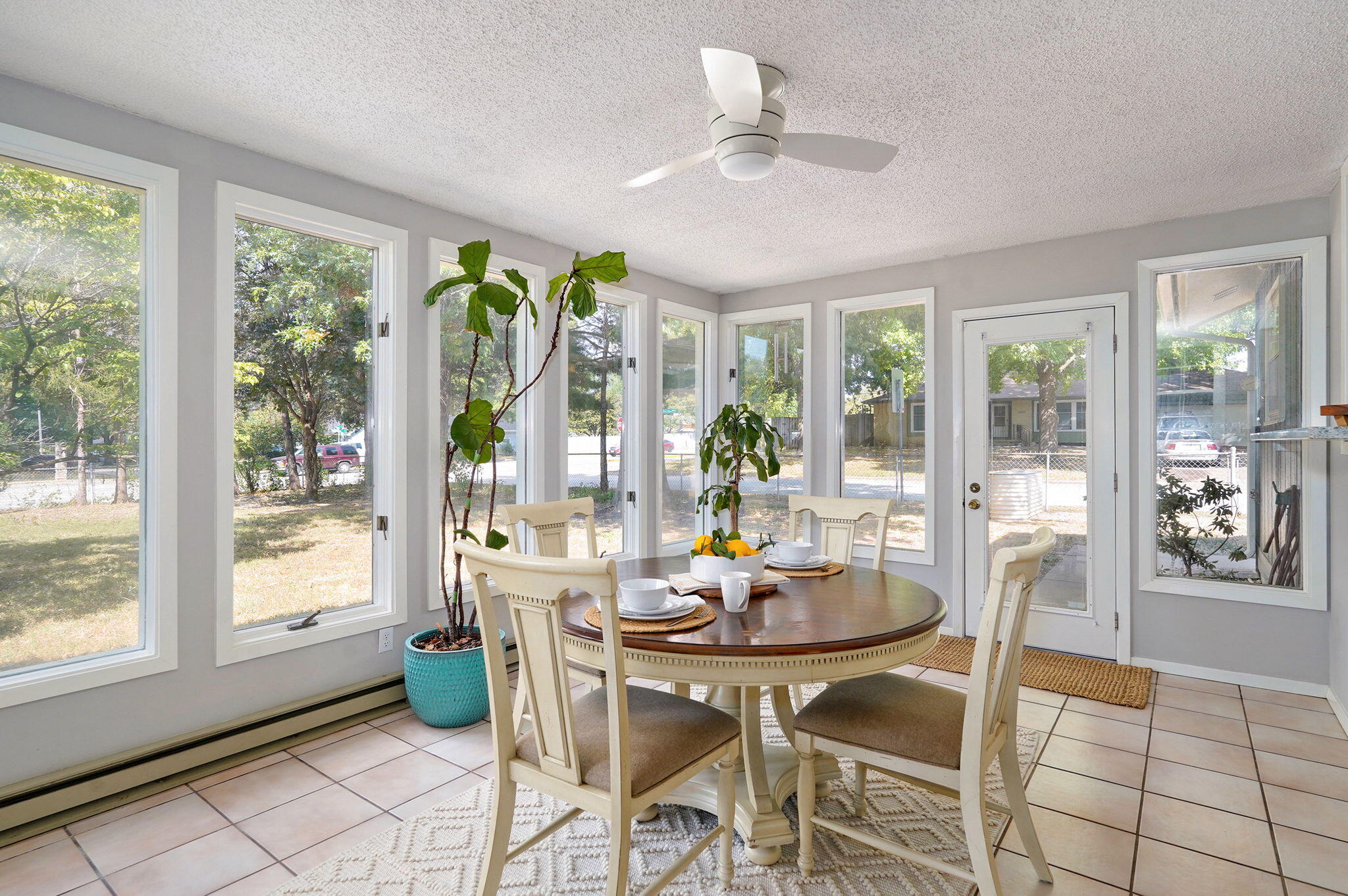 2231 East Meadow Drive Property Photo 23