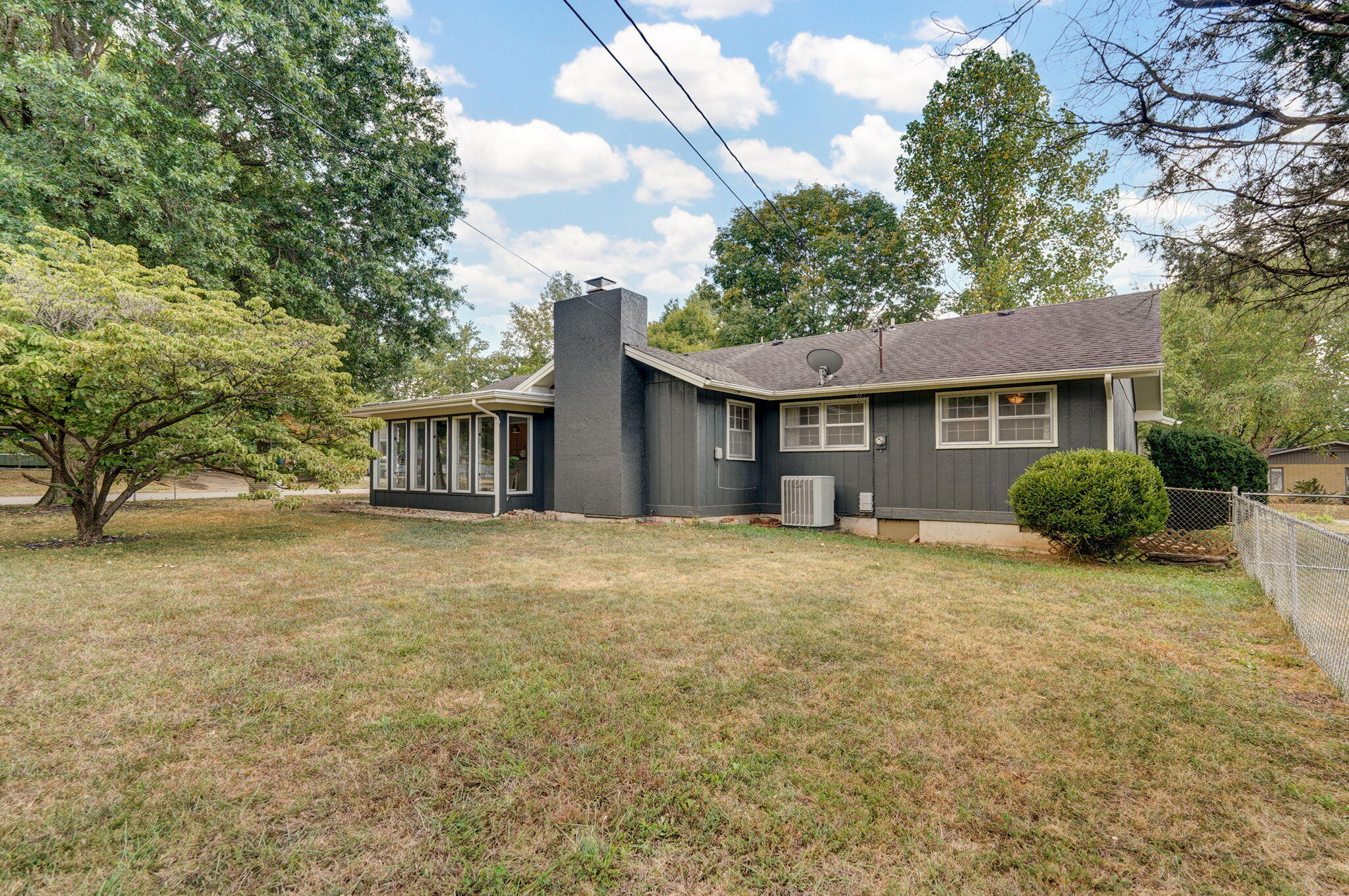 2231 East Meadow Drive Property Photo 36