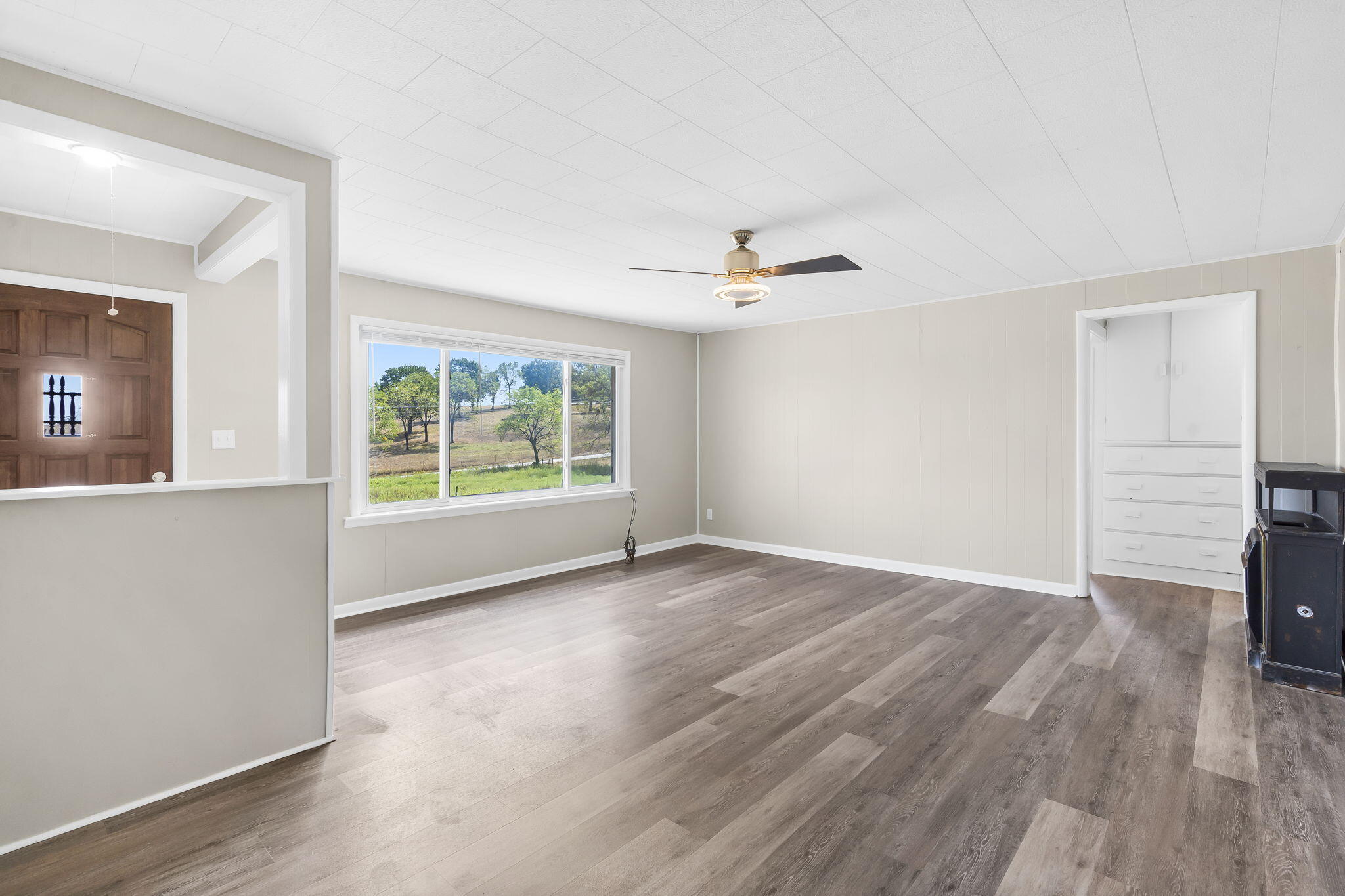 7651 North Farm Road 53 Property Photo 7