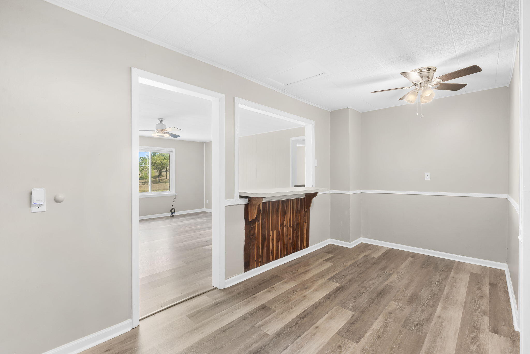 7651 North Farm Road 53 Property Photo 9