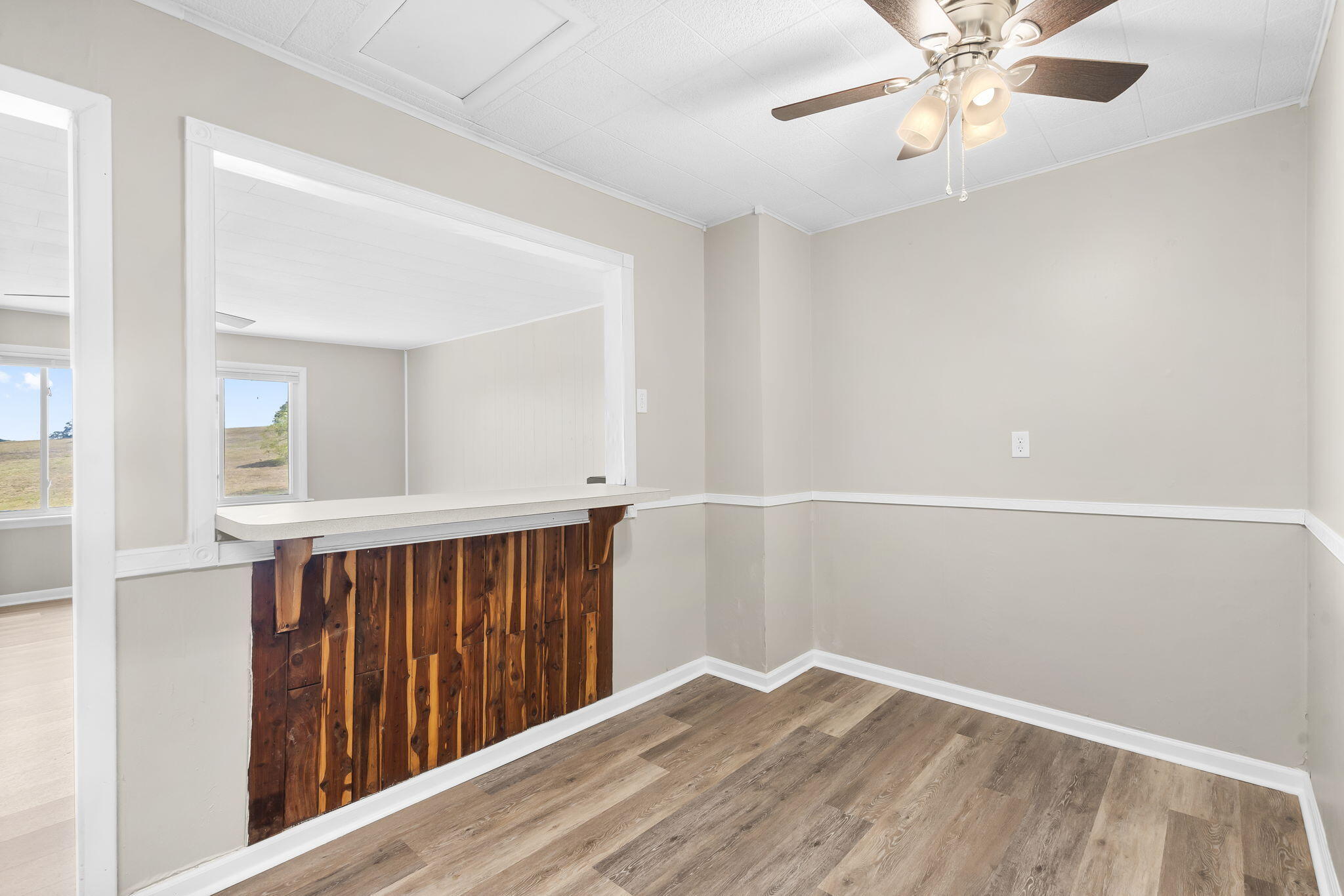 7651 North Farm Road 53 Property Photo 10