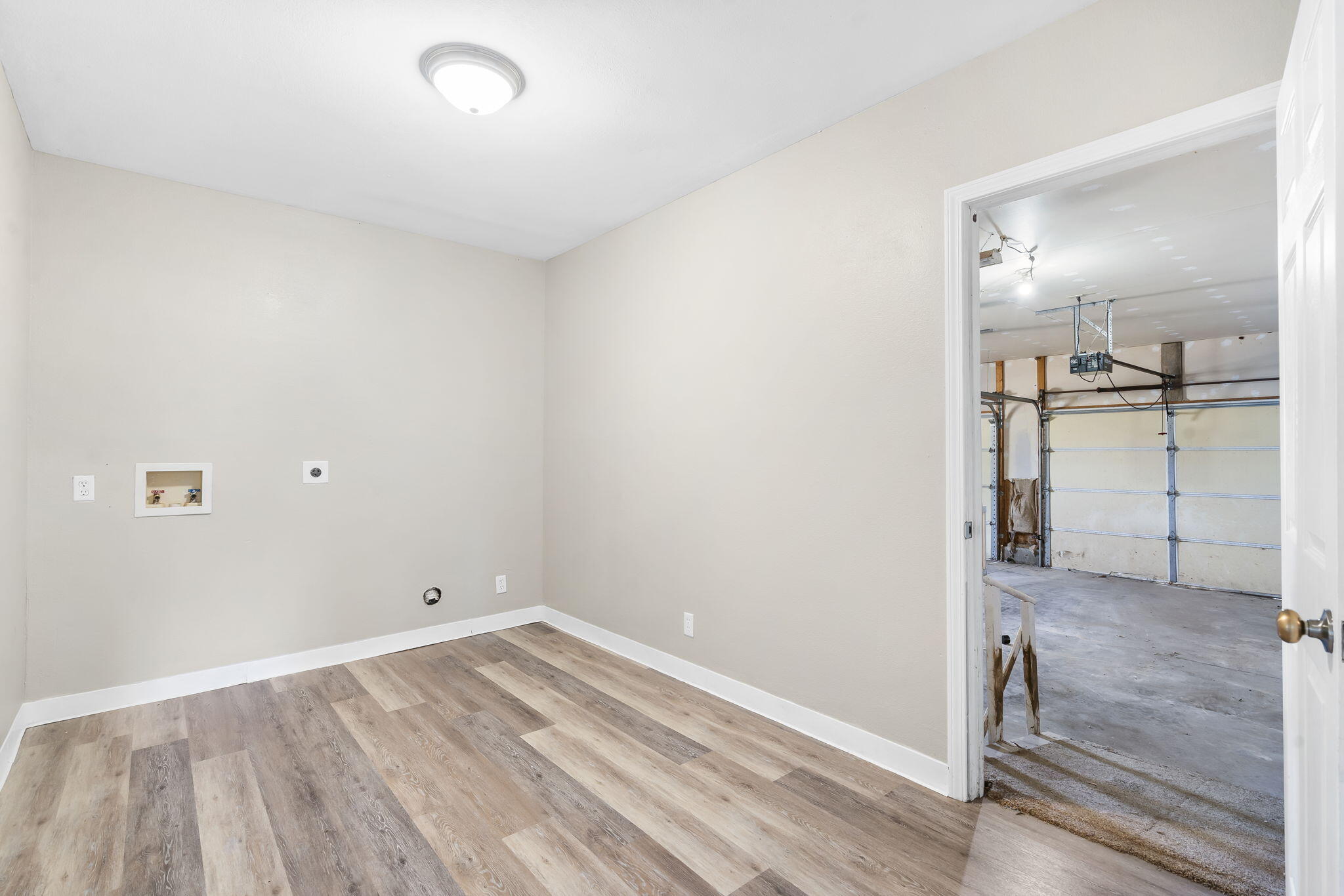 7651 North Farm Road 53 Property Photo 24