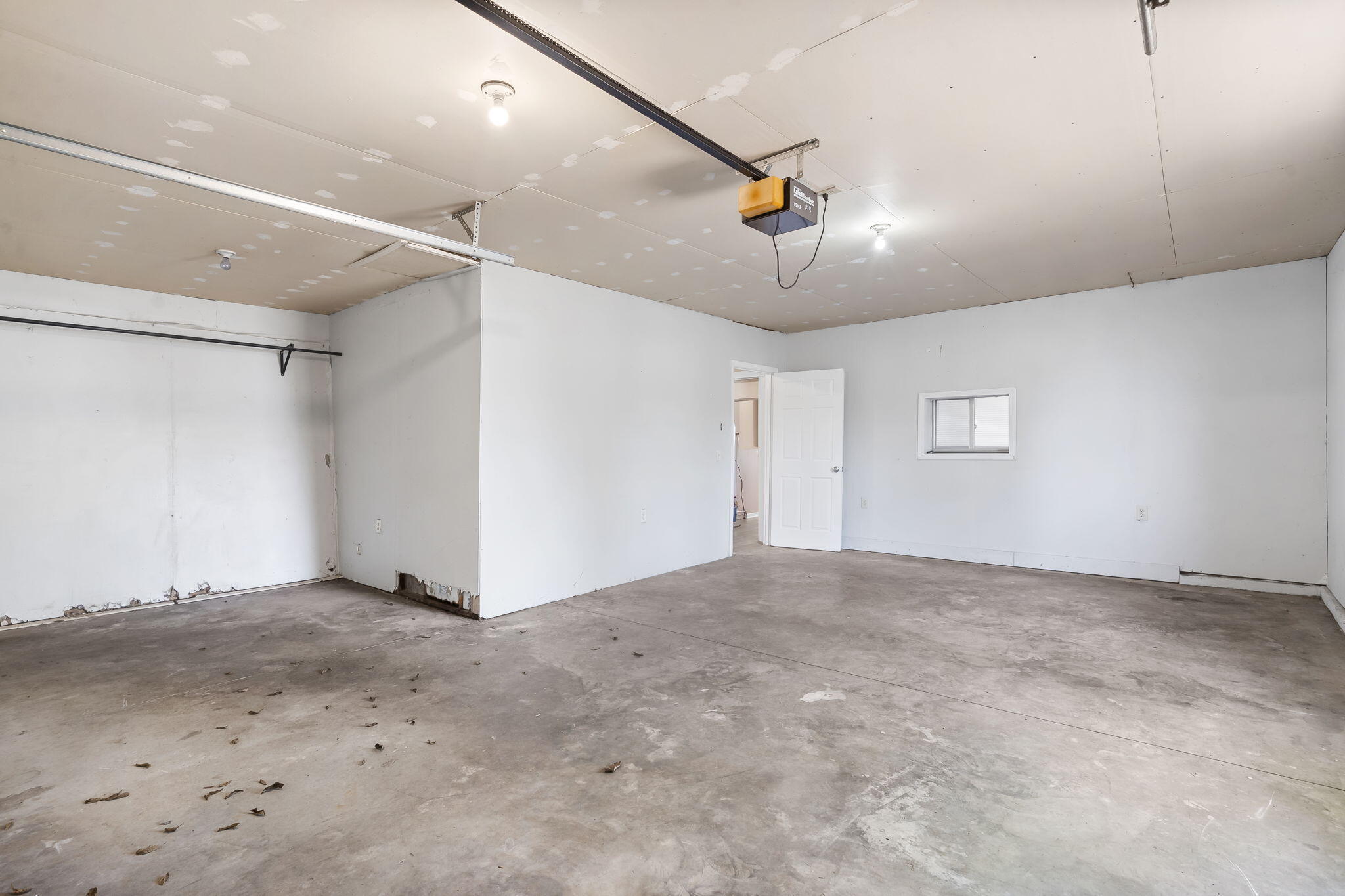 7651 North Farm Road 53 Property Photo 28