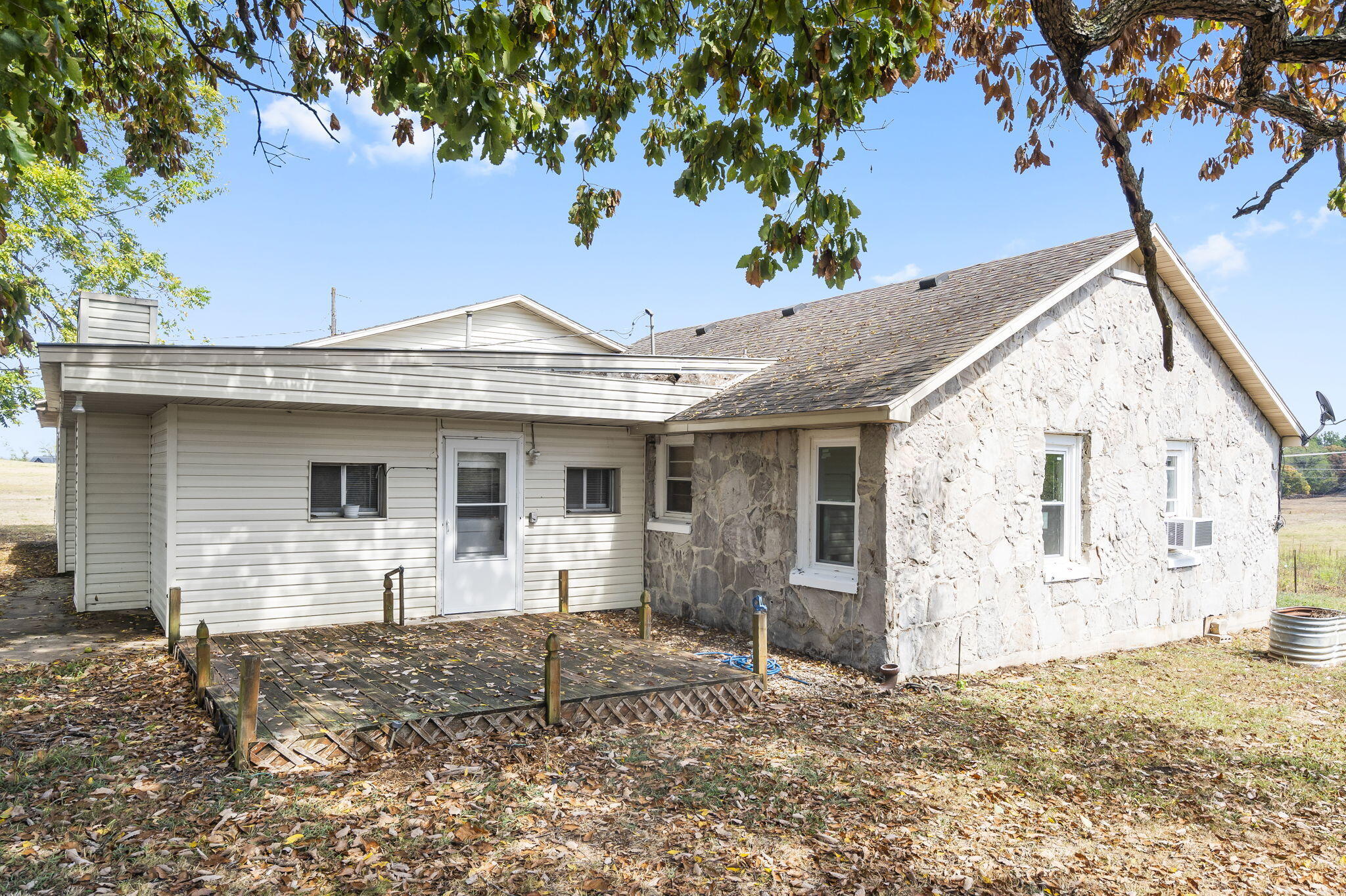 7651 North Farm Road 53 Property Photo 31