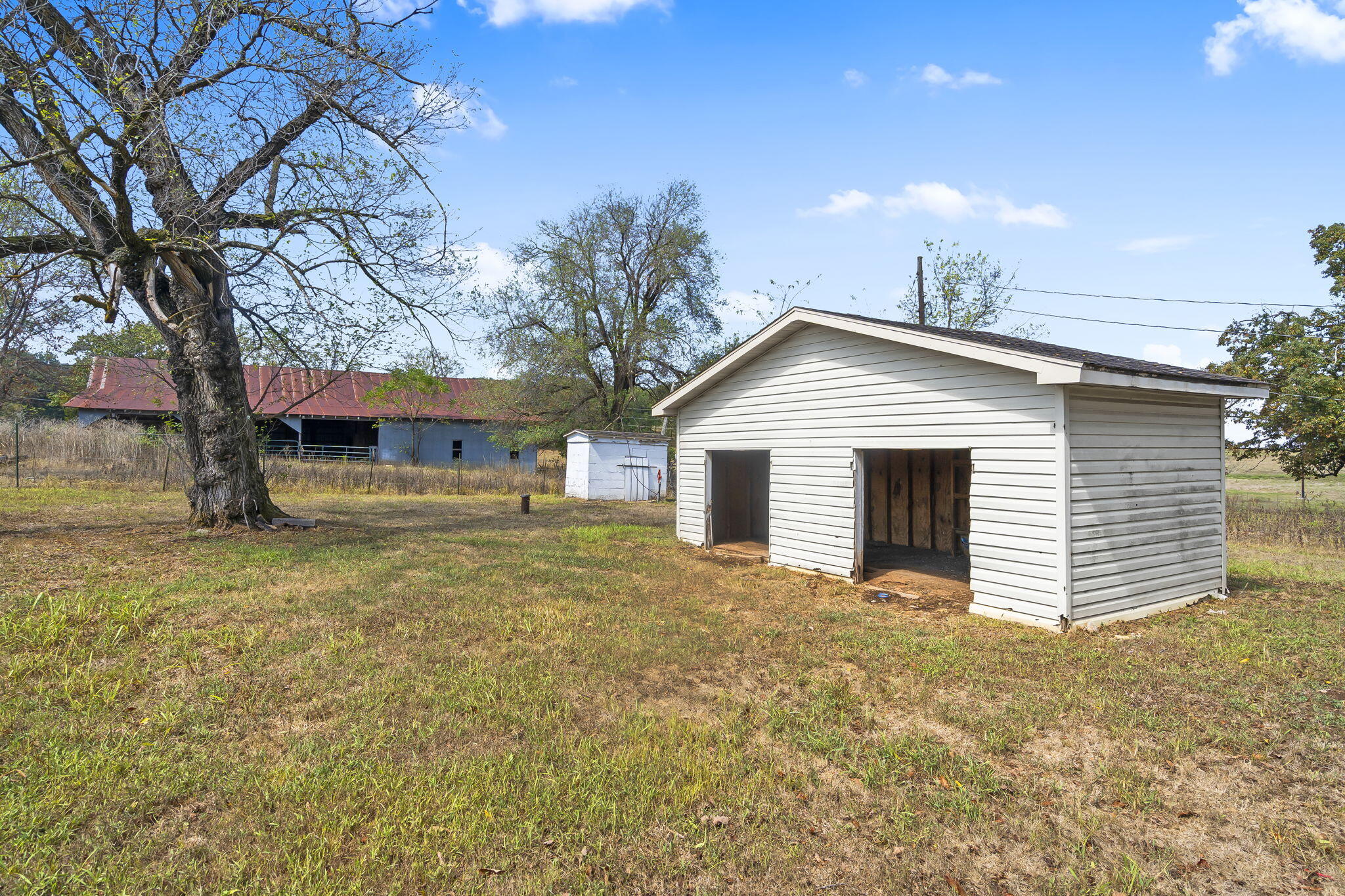 7651 North Farm Road 53 Property Photo 35