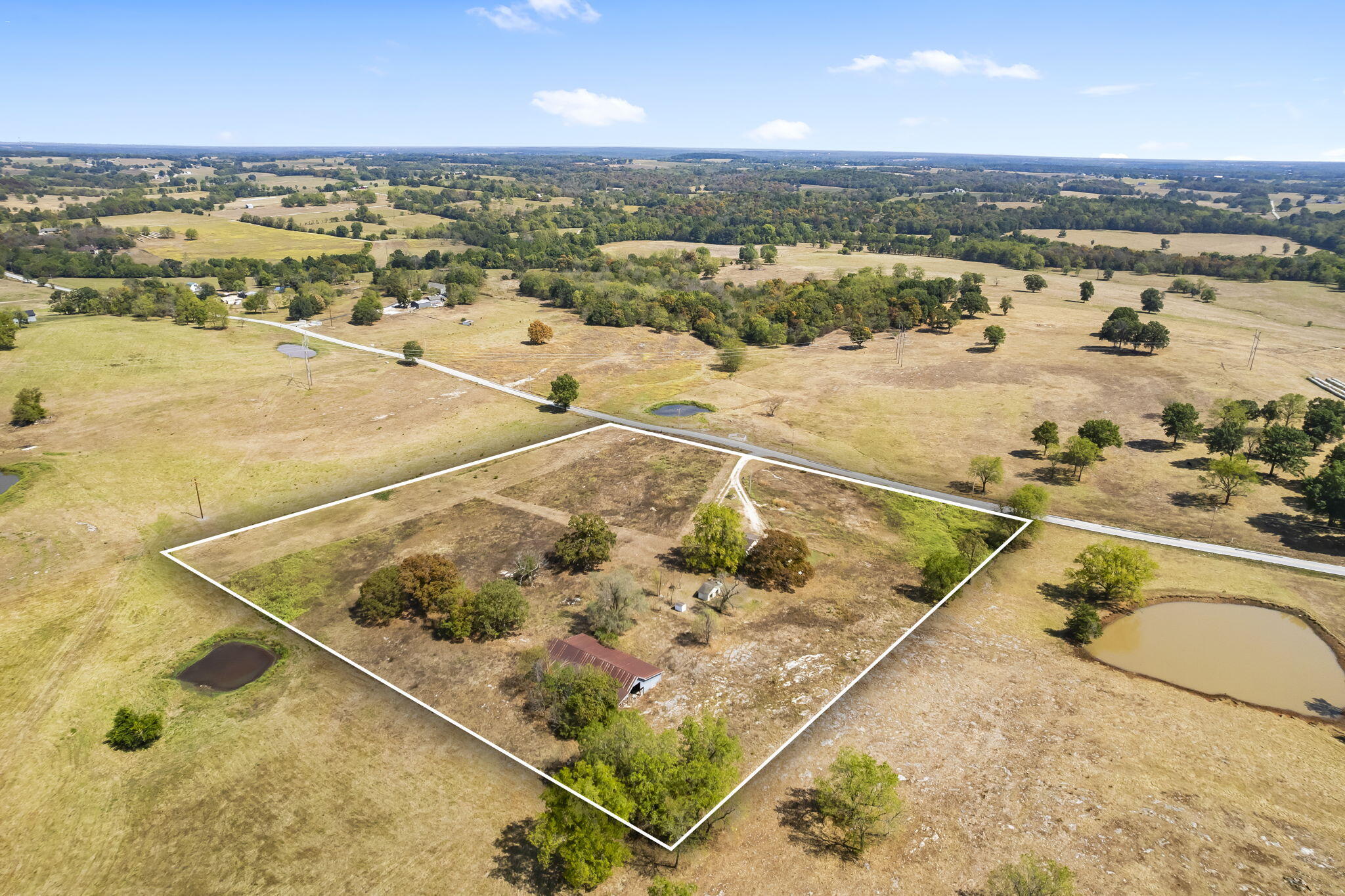 7651 North Farm Road 53 Property Photo 42