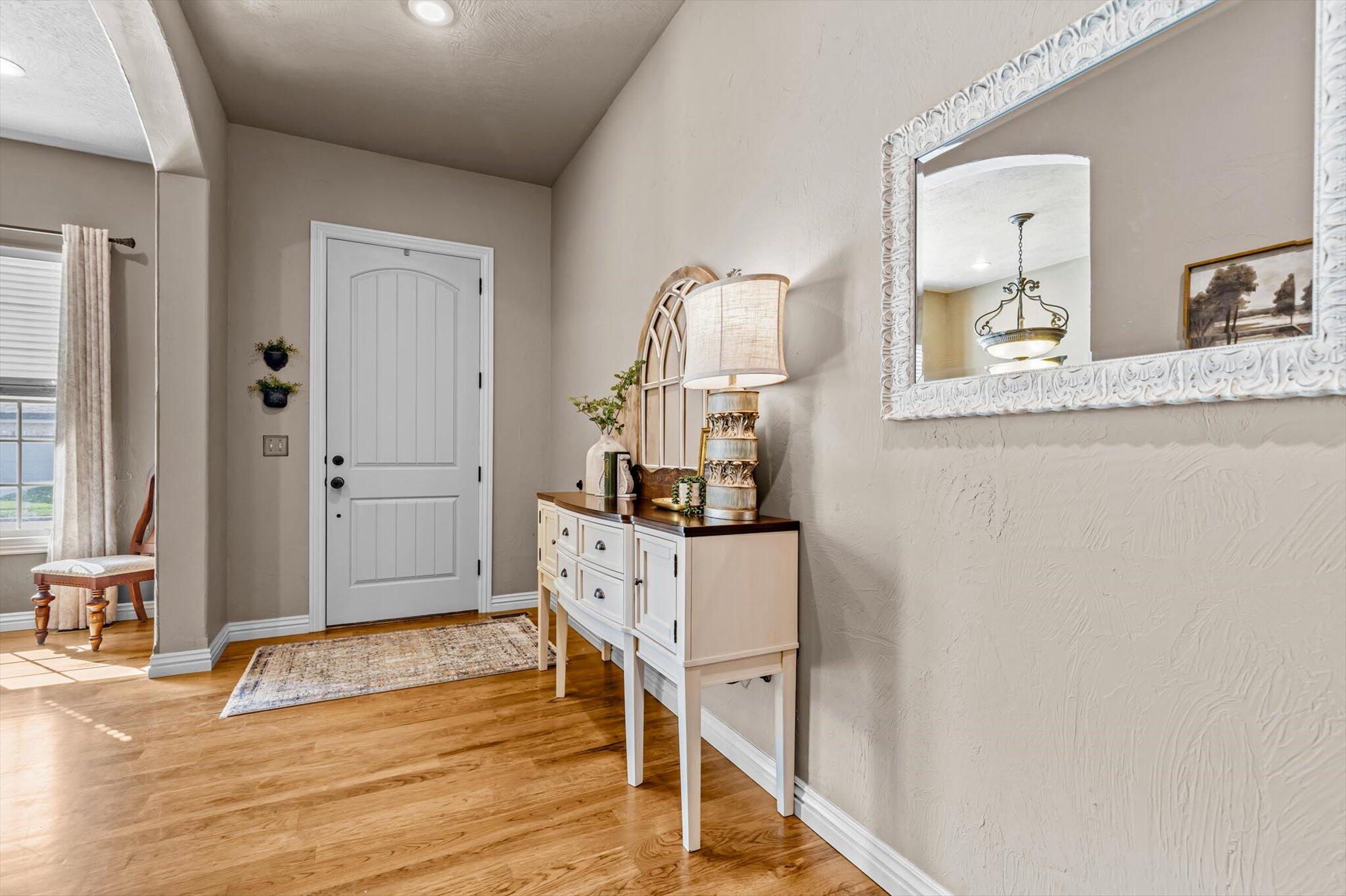 3512 North Ledgestone Drive Property Photo 4