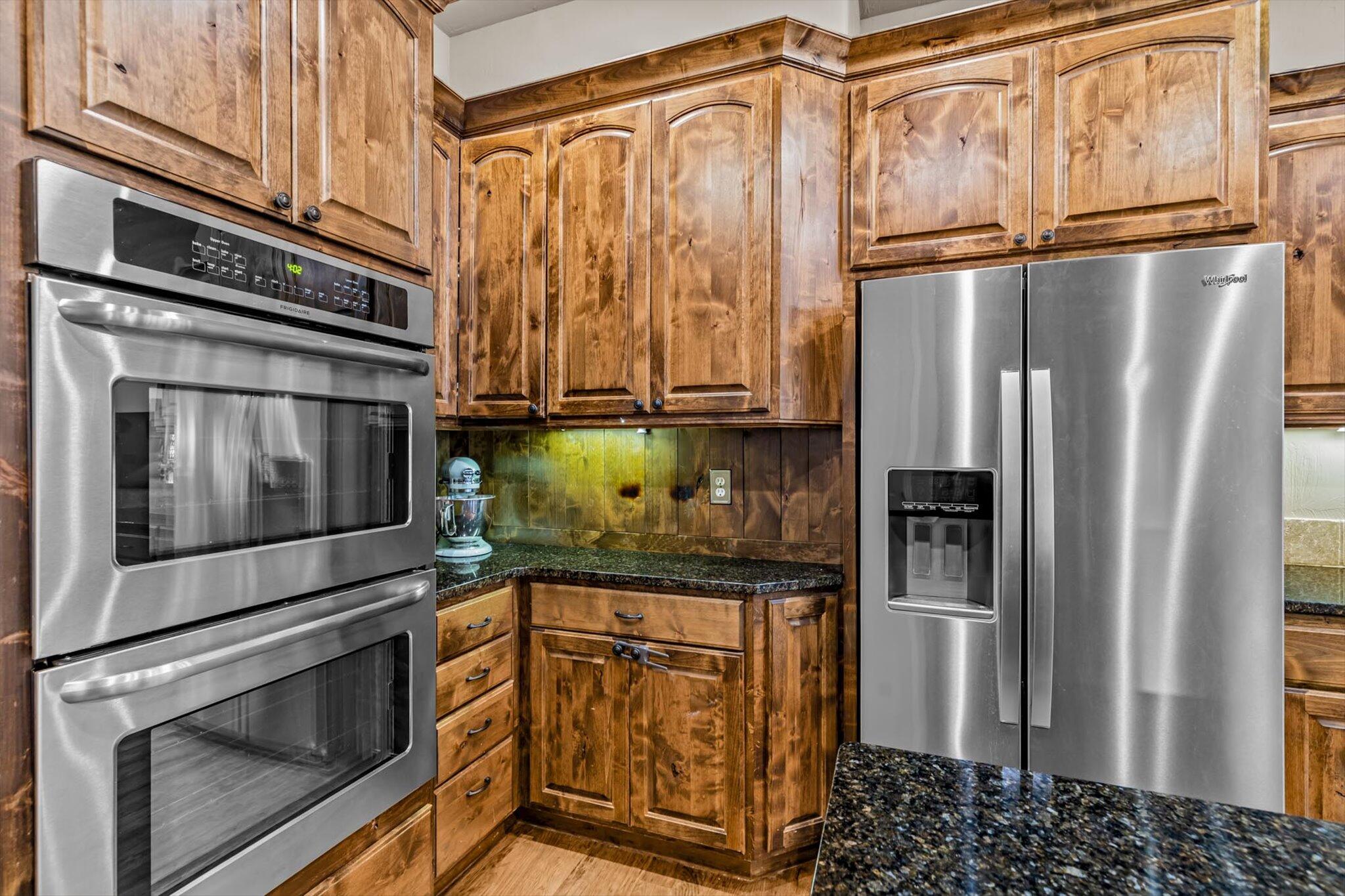 3512 North Ledgestone Drive Property Photo 13