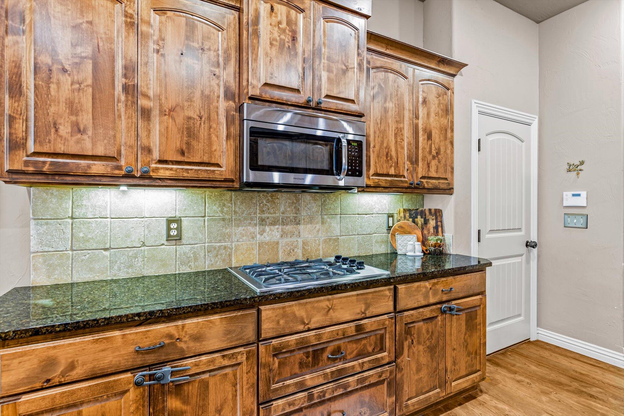 3512 North Ledgestone Drive Property Photo 14