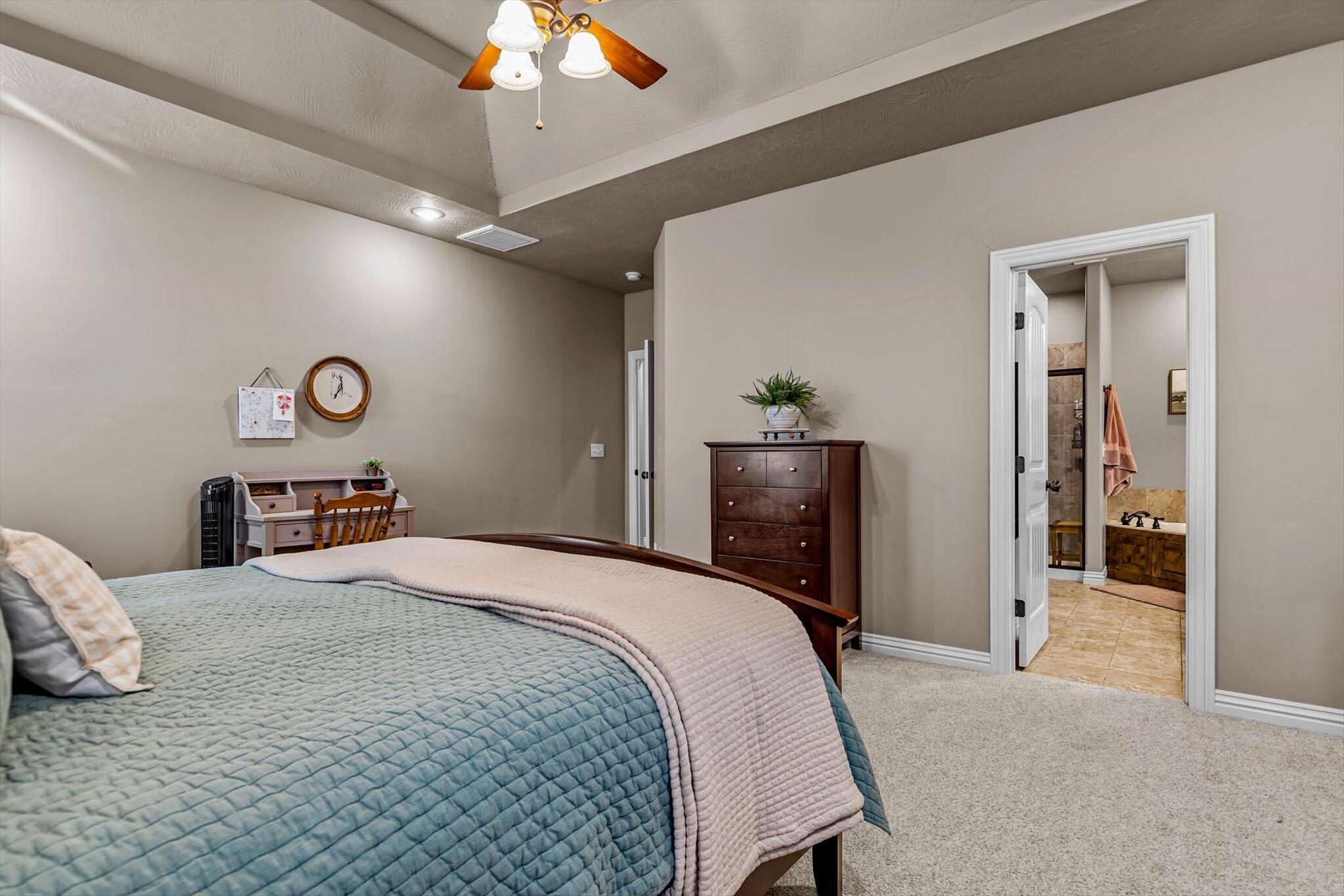 3512 North Ledgestone Drive Property Photo 19