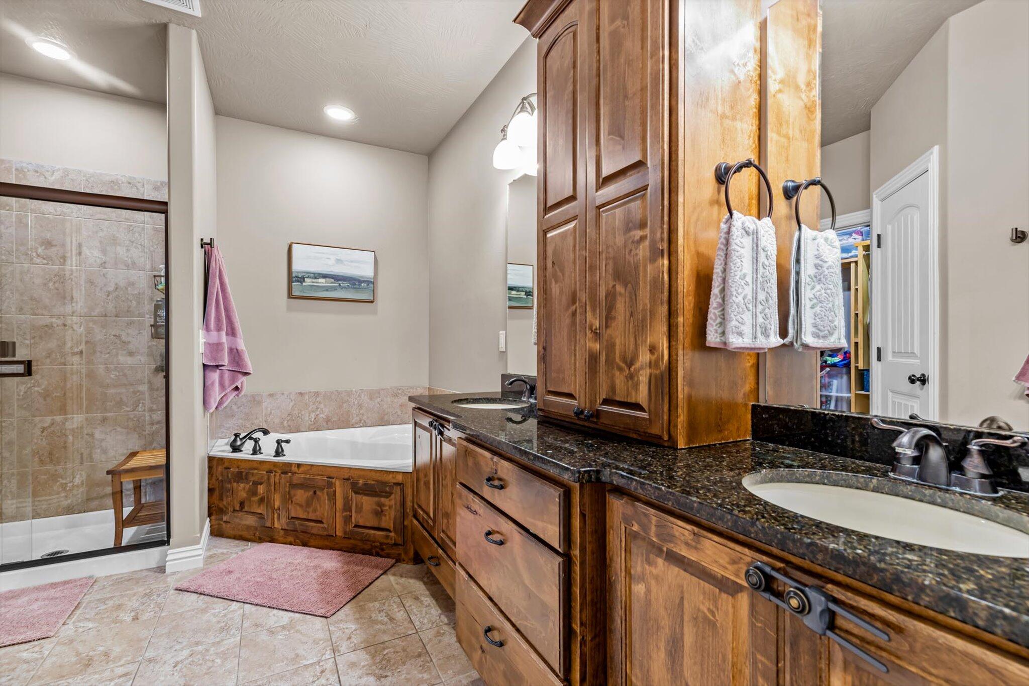 3512 North Ledgestone Drive Property Photo 20