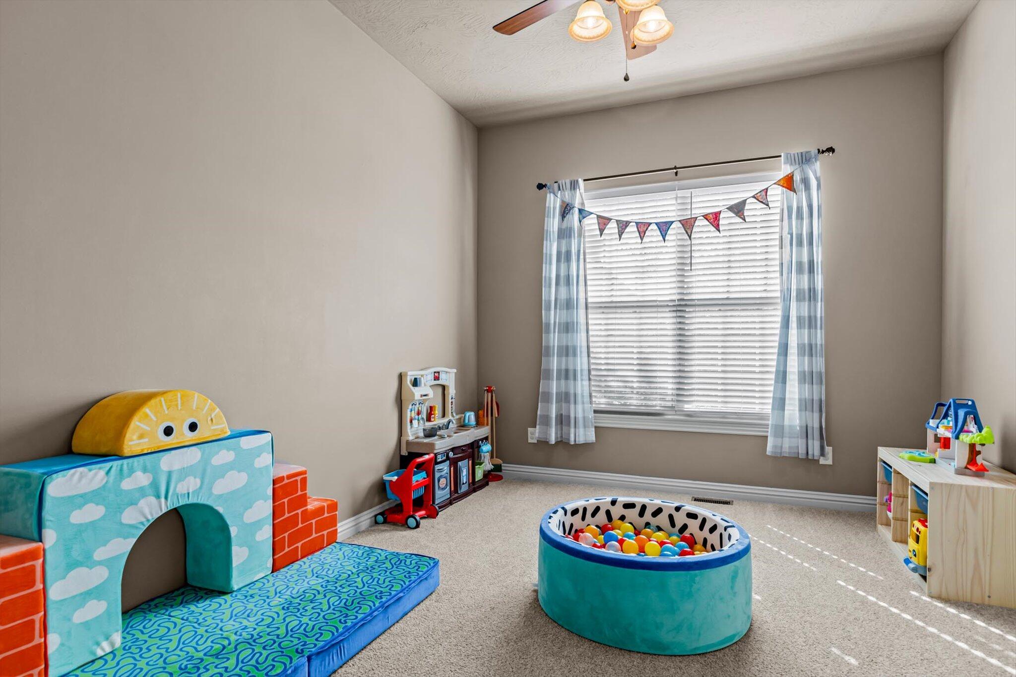 3512 North Ledgestone Drive Property Photo 22