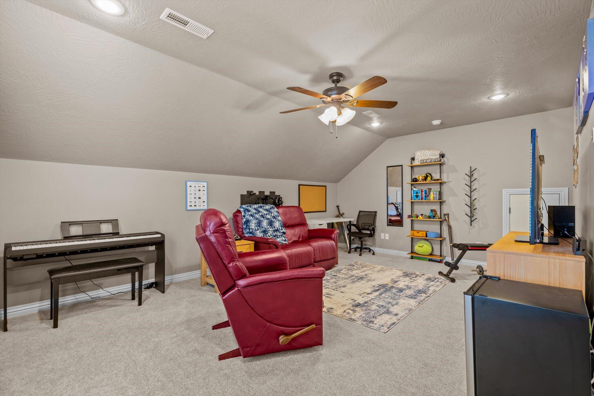 3512 North Ledgestone Drive Property Photo 27