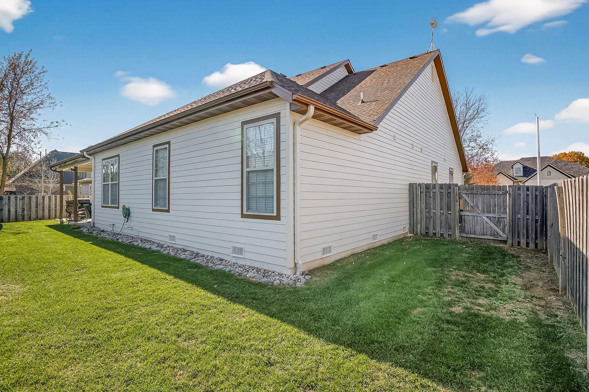 3512 North Ledgestone Drive Property Photo 32