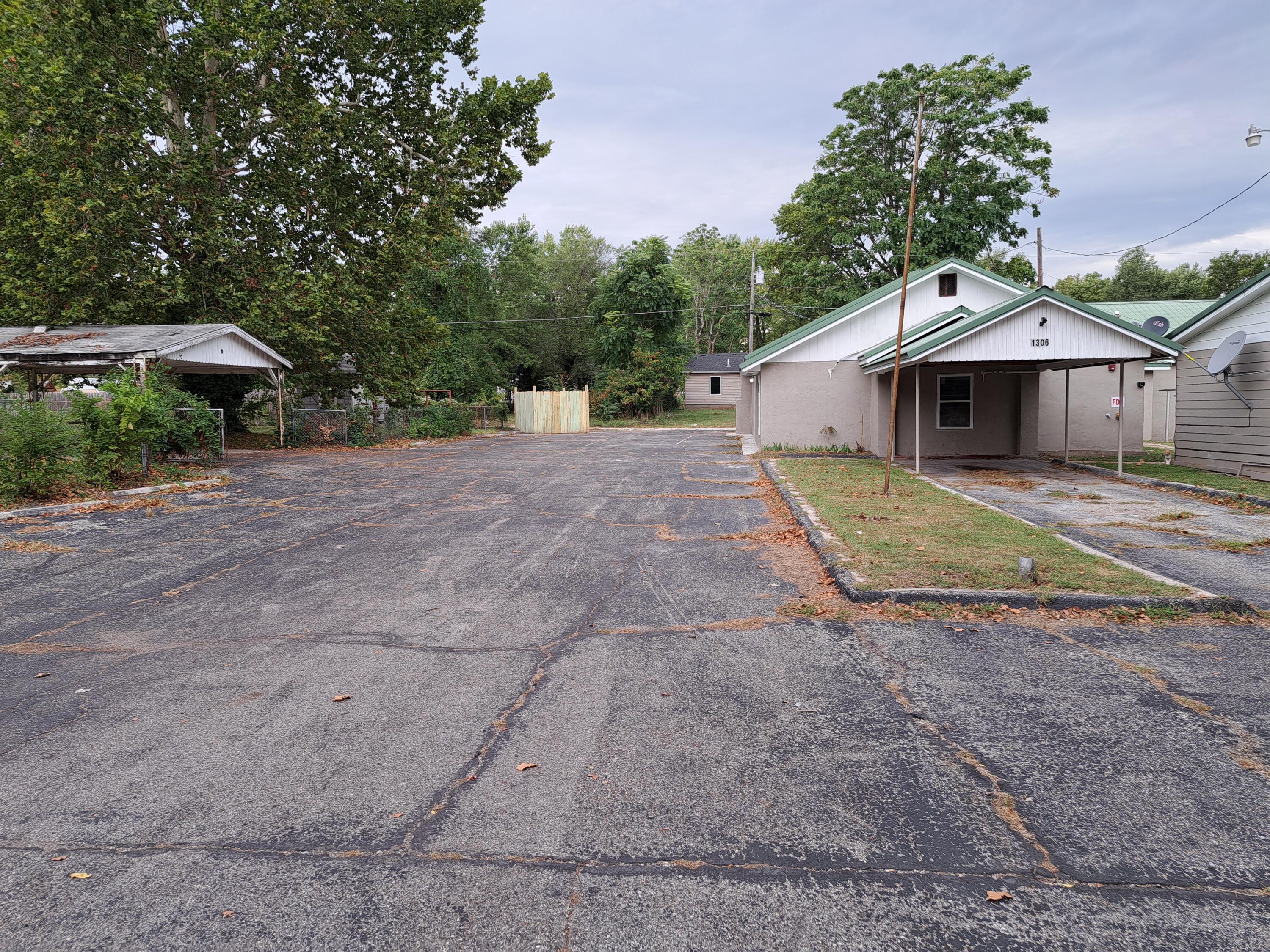 1306 South Iowa Avenue Property Photo 22