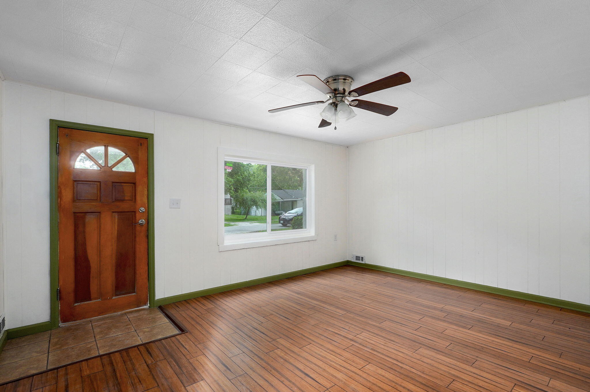 1516 West Lee Street Property Photo 5